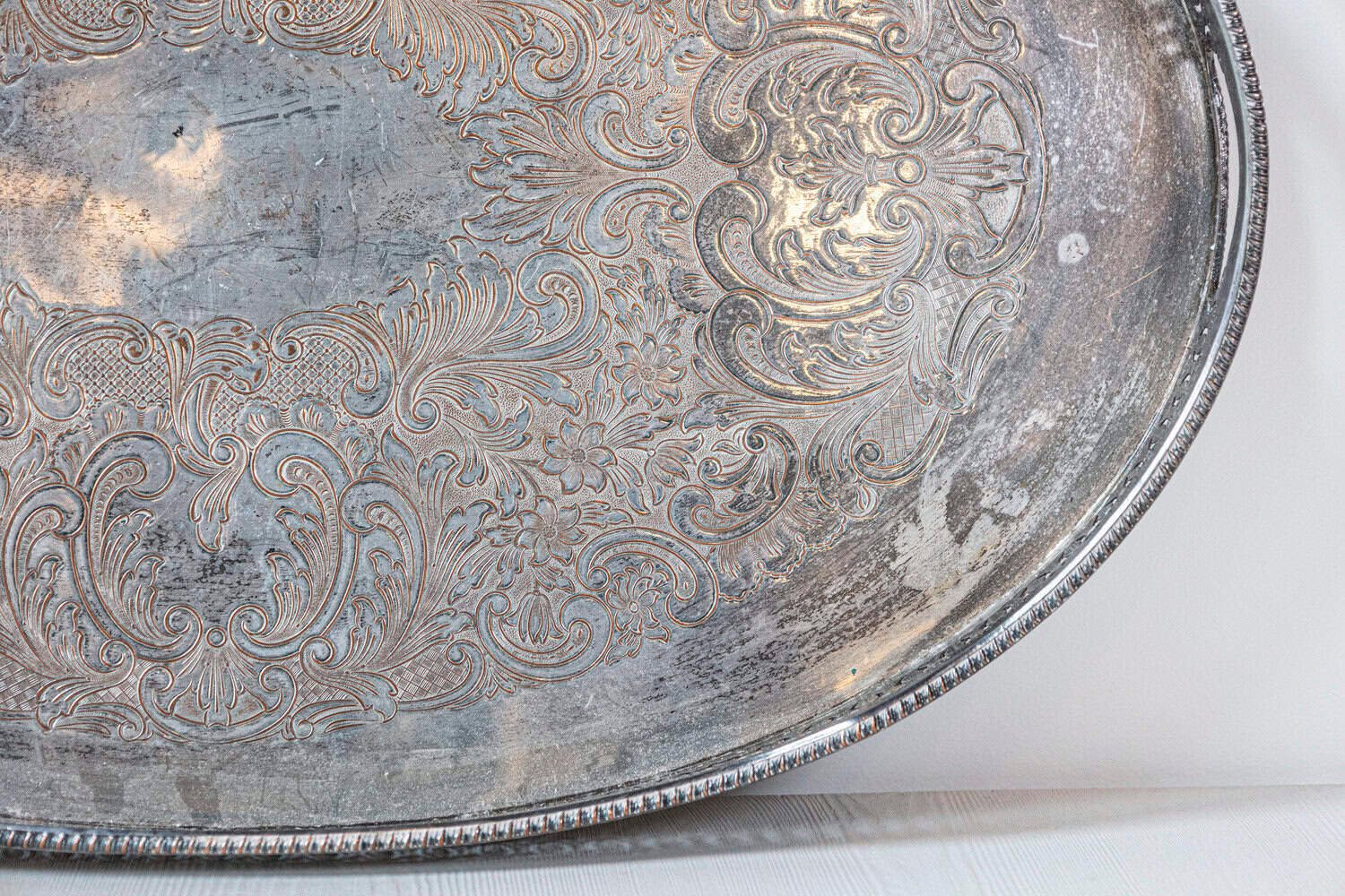 English Edwardian Period Early 20th Century Silver Plated Tray with Pierced Motifs and C-Scrolls - JAA