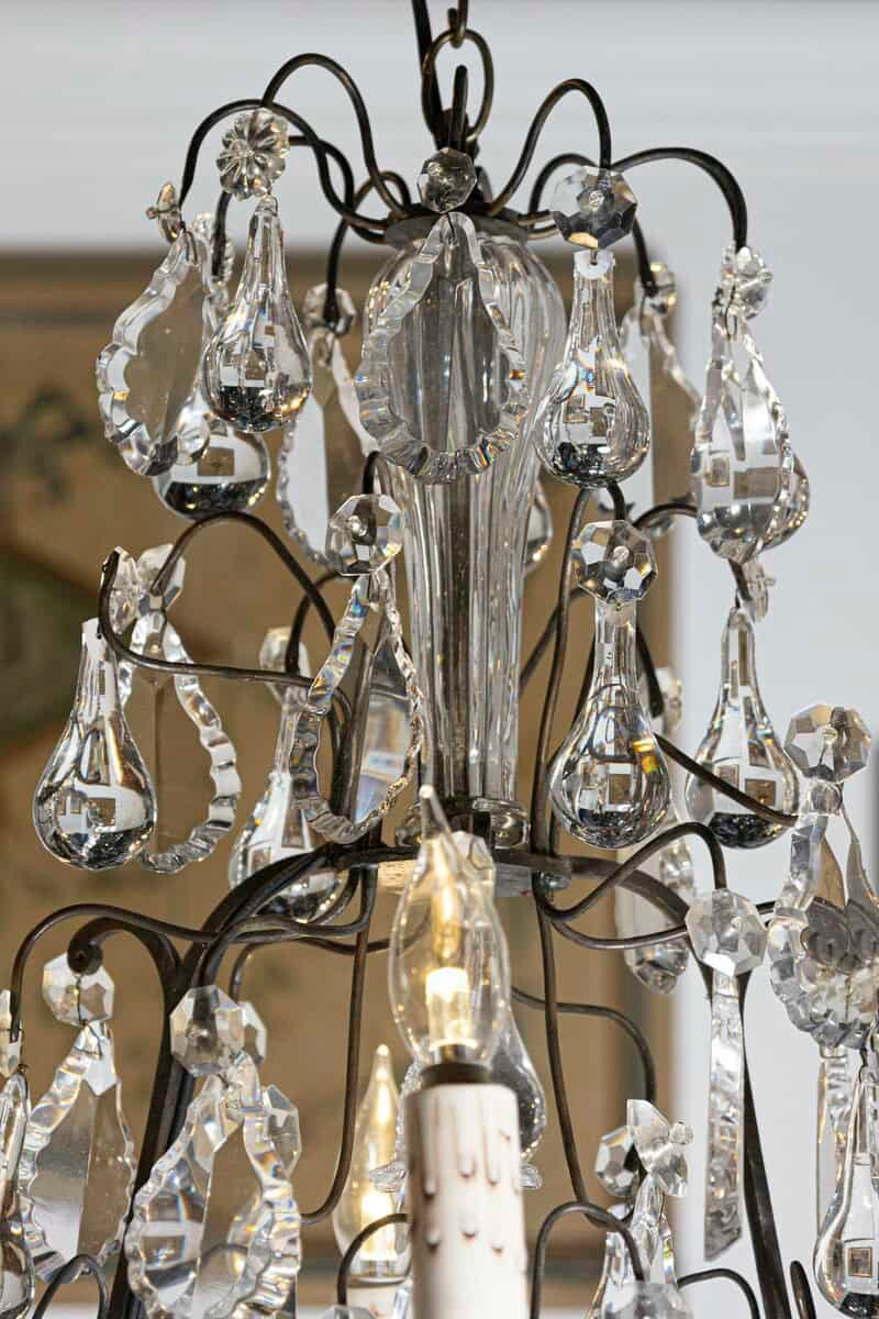 French 19th Century Six-Light Brass Chandelier with Pendeloques and Teardrops - JAA