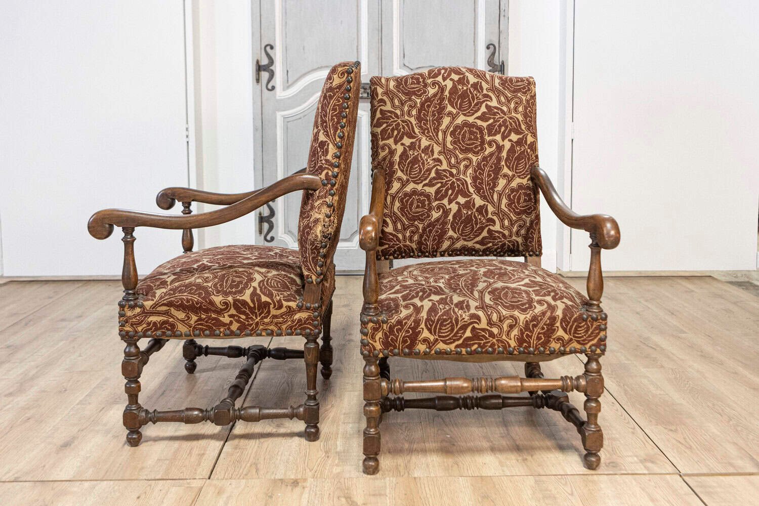 Pair of 20th Century French Arm Chairs - JAA