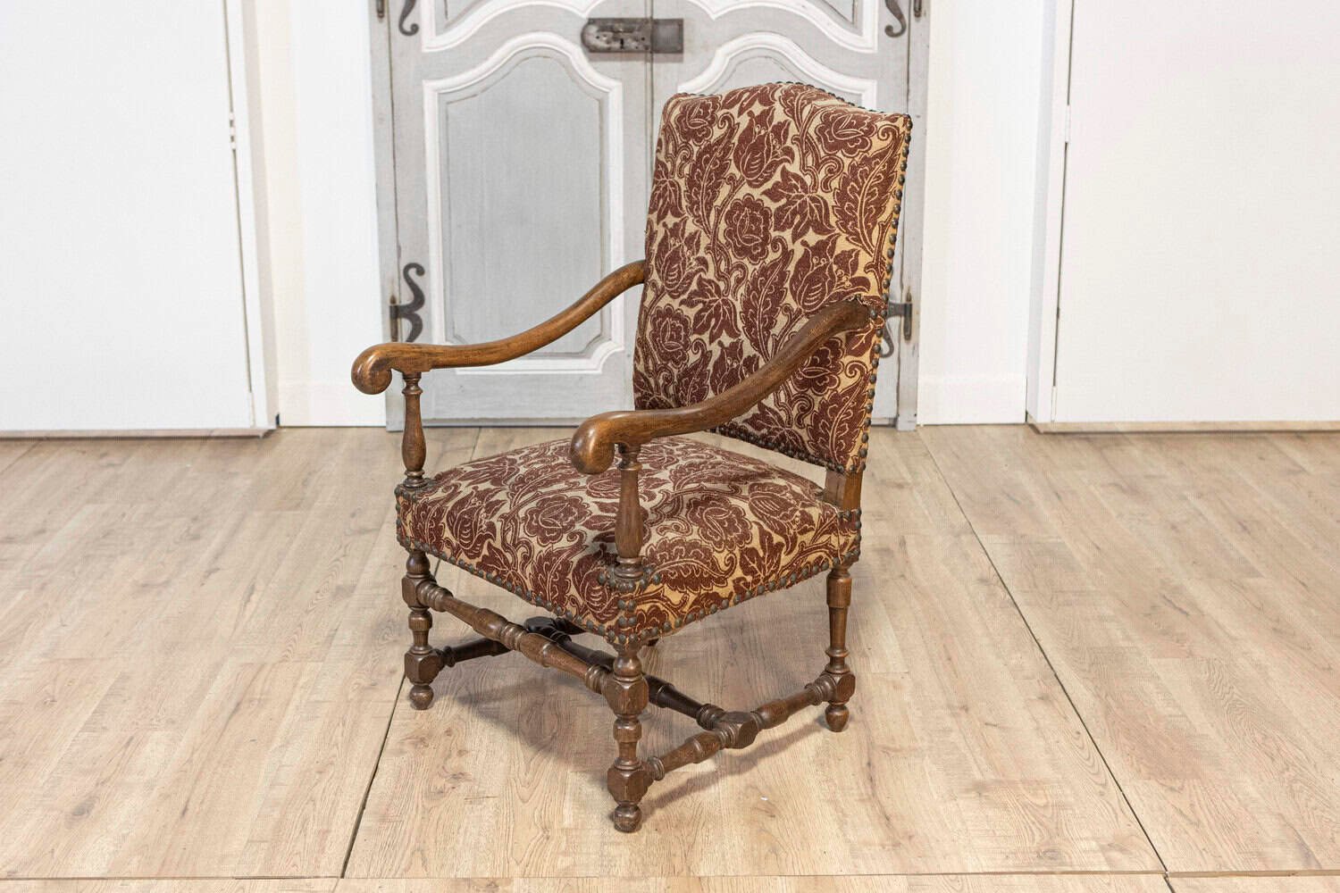Pair of 20th Century French Arm Chairs - JAA