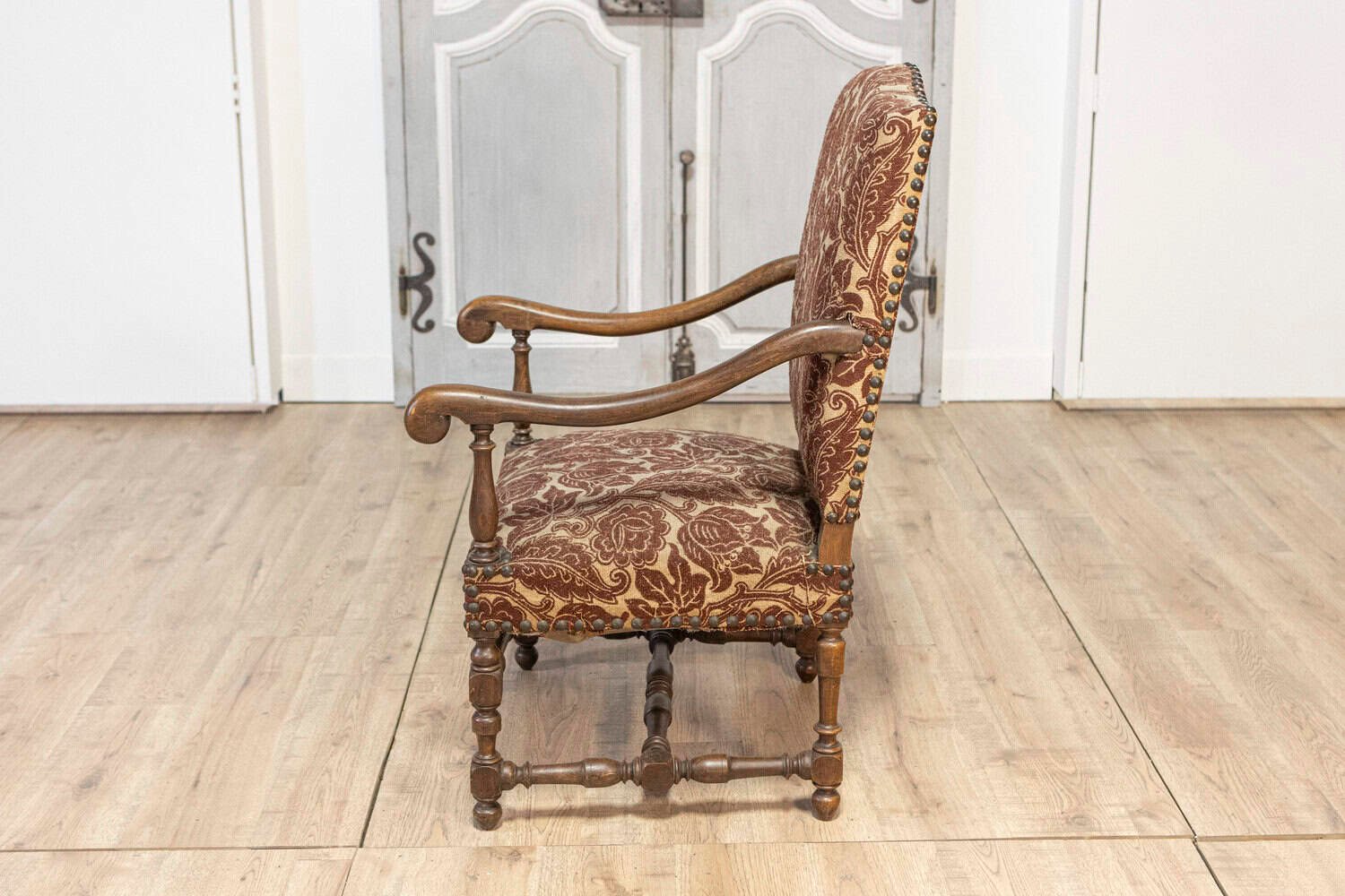 Pair of 20th Century French Arm Chairs - JAA