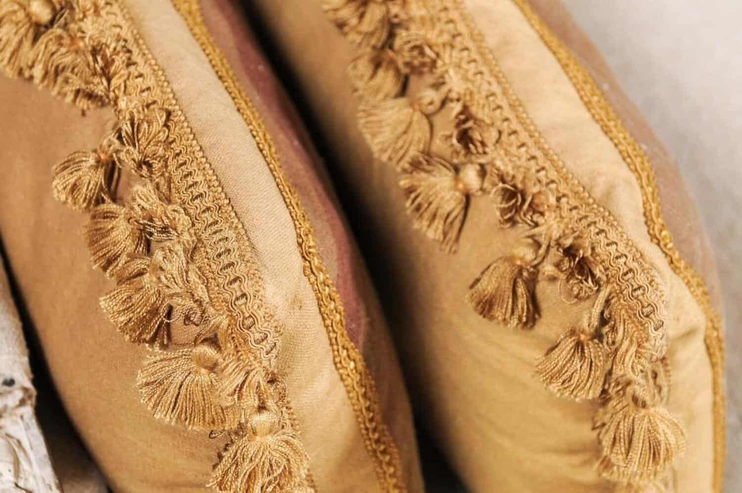 Pair of French 19th Century Aubusson Tapestry Pillows with Flowers and Tassels - JAA