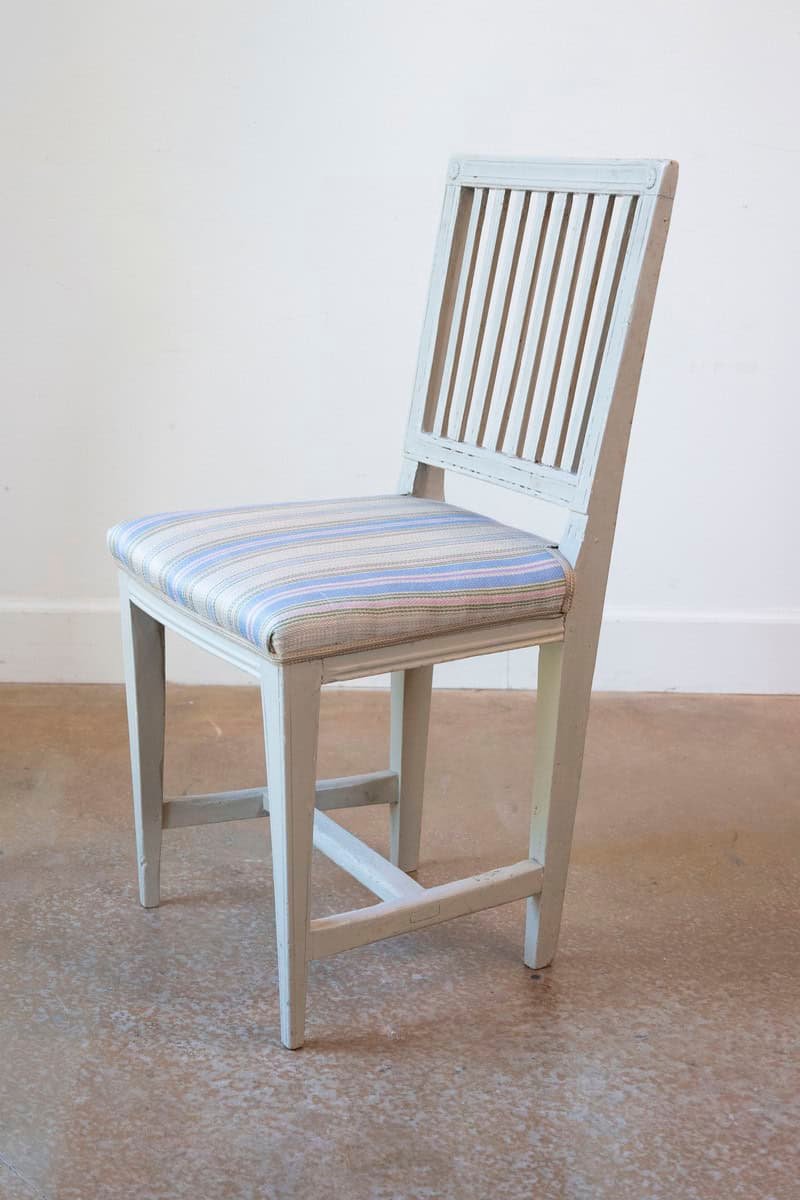 Six Swedish Gustavian Style 1850s Painted Wood Side Chairs with Carved Rosettes 4 - JAA