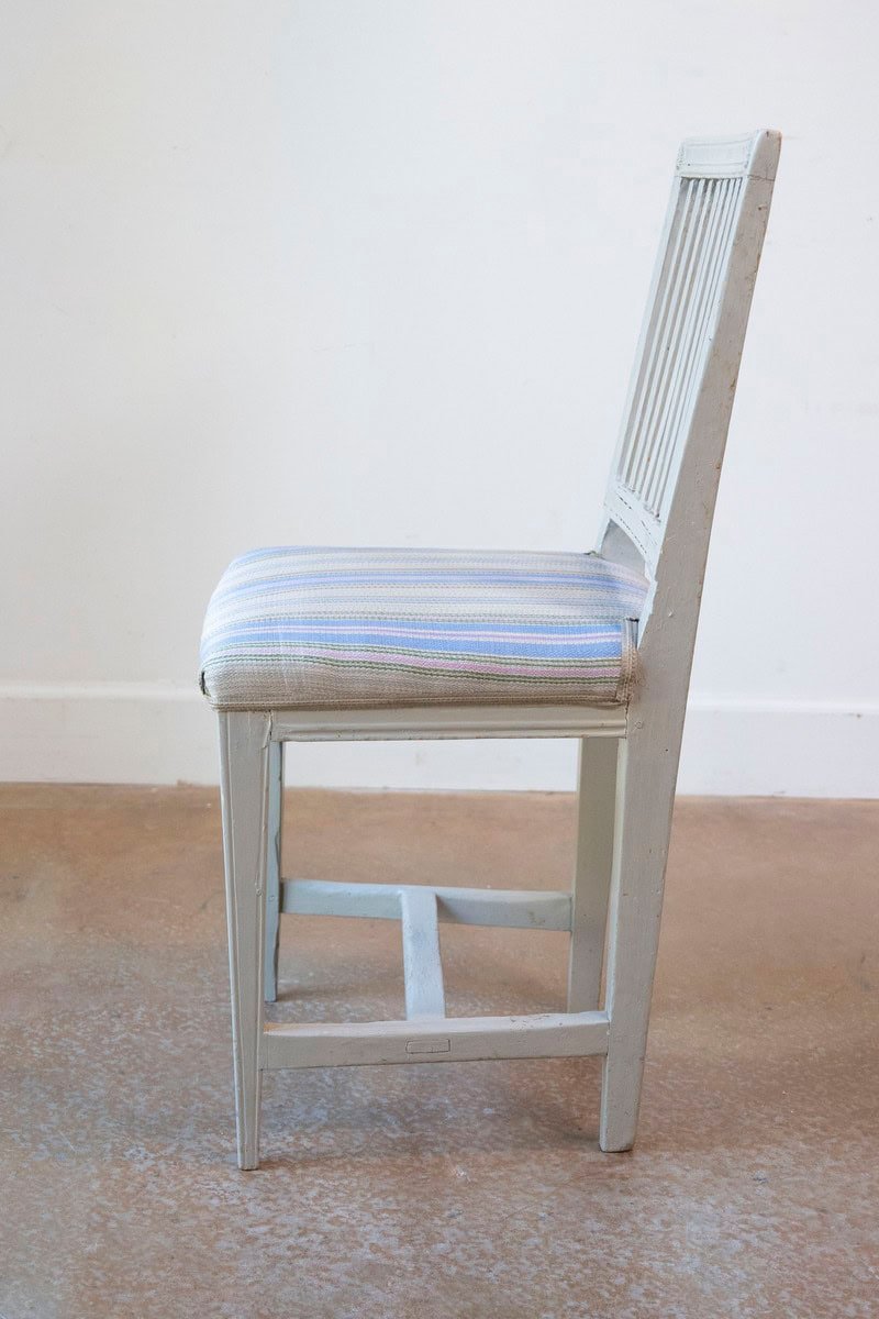 Six Swedish Gustavian Style 1850s Painted Wood Side Chairs with Carved Rosettes 4 - JAA