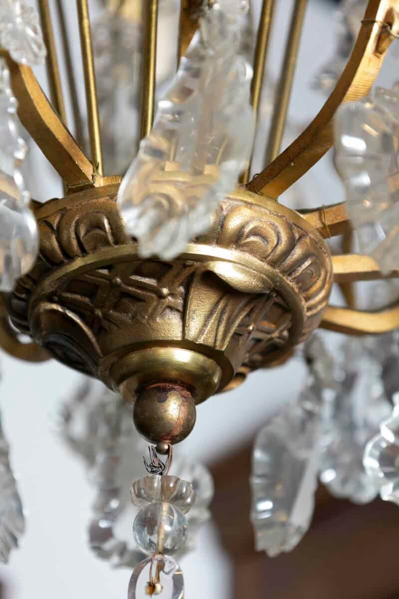 French Late 19th Century Crystal 12-Light Chandelier with Brass Armature - JAA