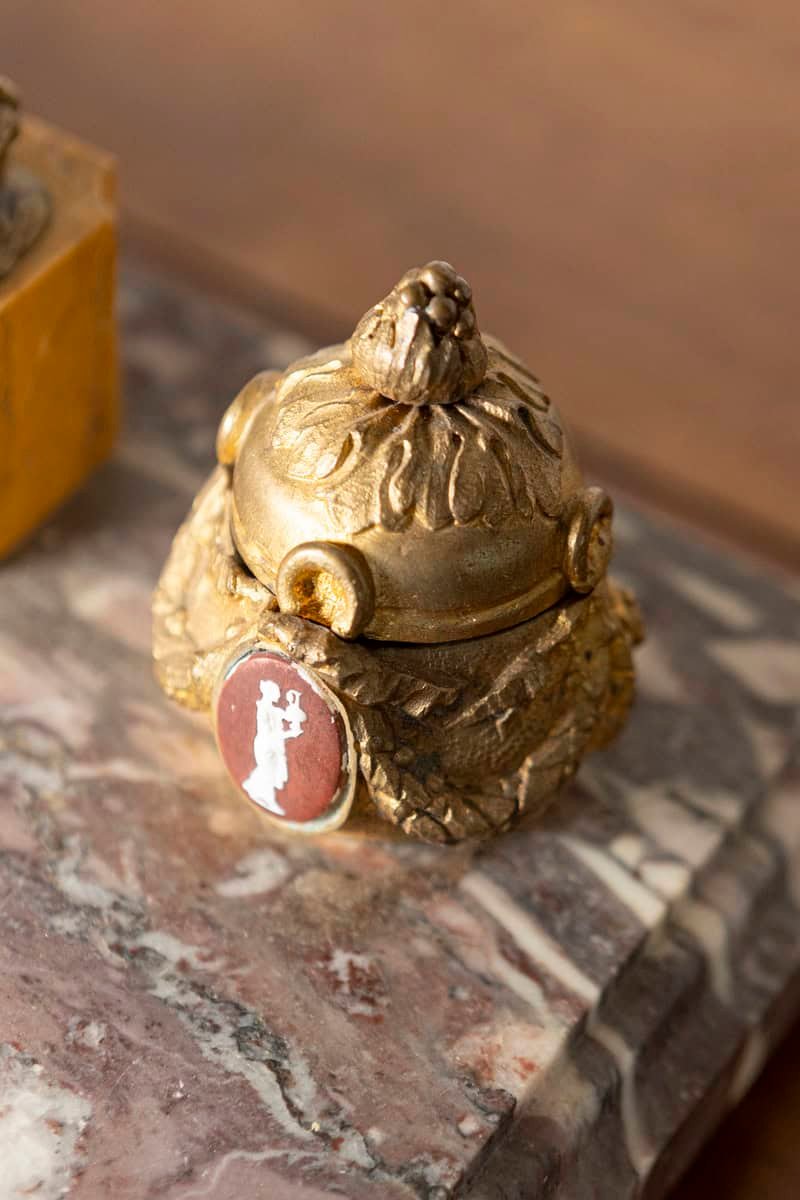 French 19th Century Marble and Gilt Bronze Inkwell with Rooster Motif and Hardstone Cameos - JAA