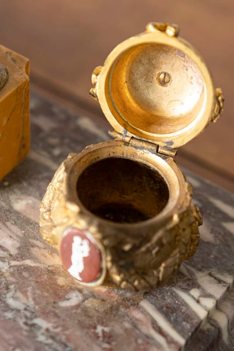 French 19th Century Marble and Gilt Bronze Inkwell with Rooster Motif and Hardstone Cameos - JAA