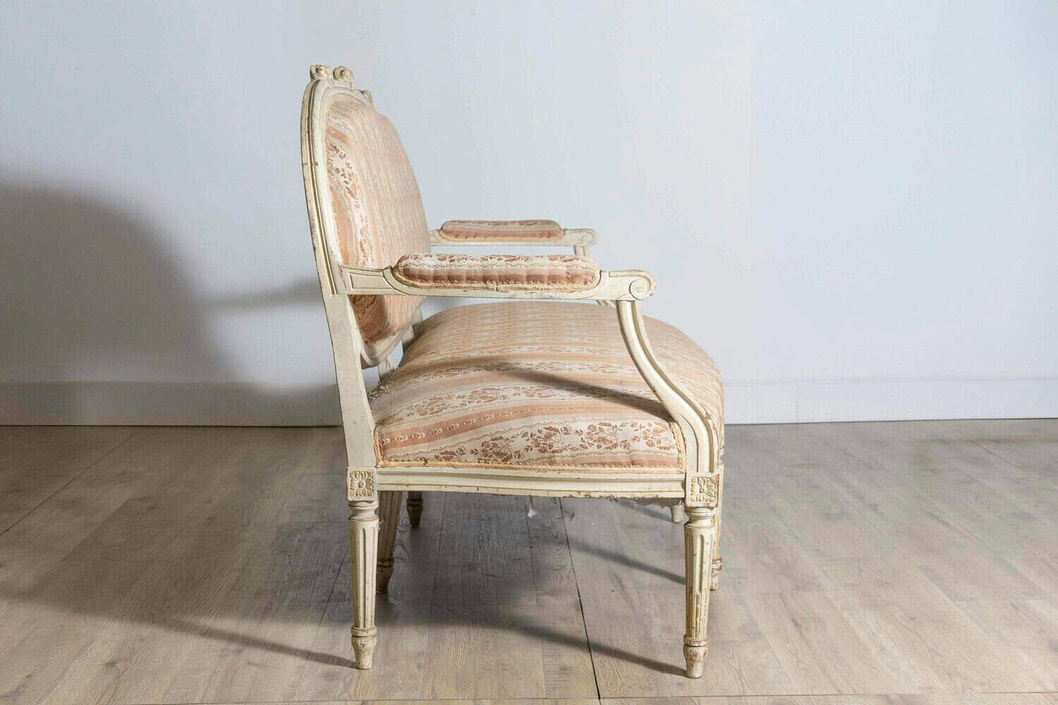 1790s Louis XVI Period French Painted Sofa with Oval Back and Carved Foliage - JAA