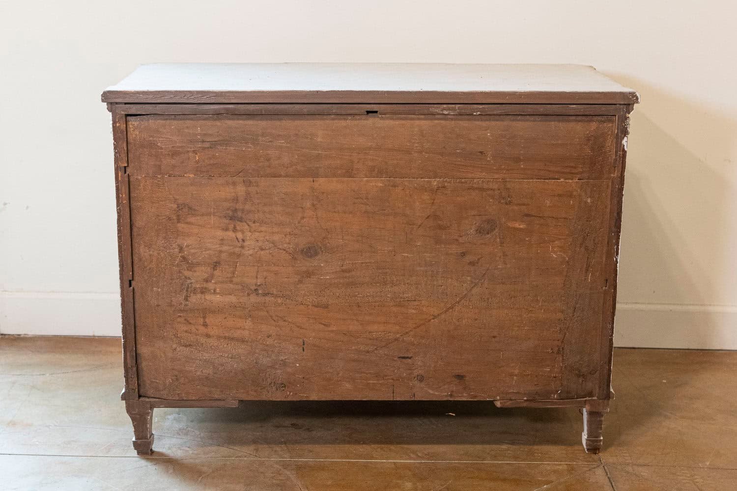 Swedish Painted Breakfront Three-Drawer Commode with Dentil Molding, circa 1880 - JAA