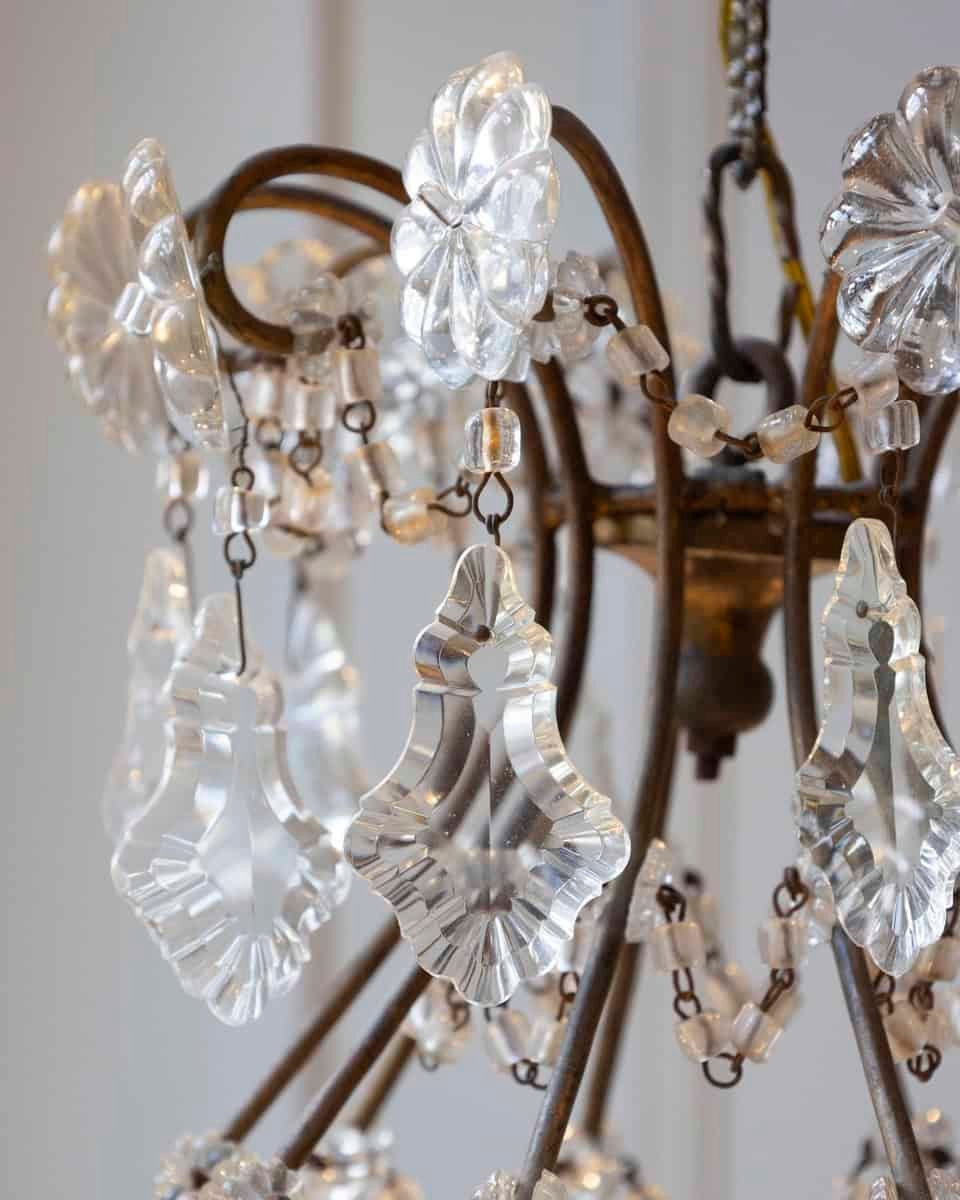 Italian 1850s Rococo Style 10-Light Crystal Chandelier with Gilt Metal Armature - JAA