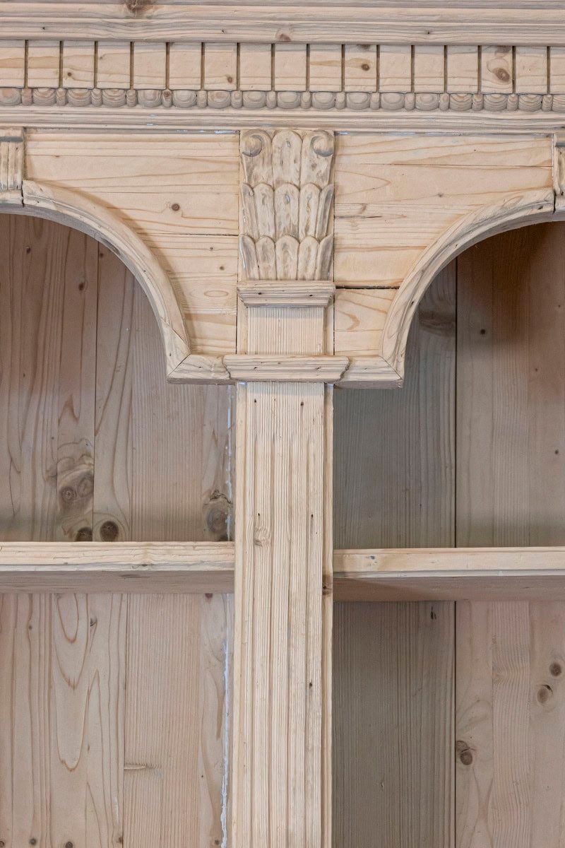 Italian Neoclassical Style Carved Pine Bookcase with Arched Motifs and Capitals - JAA