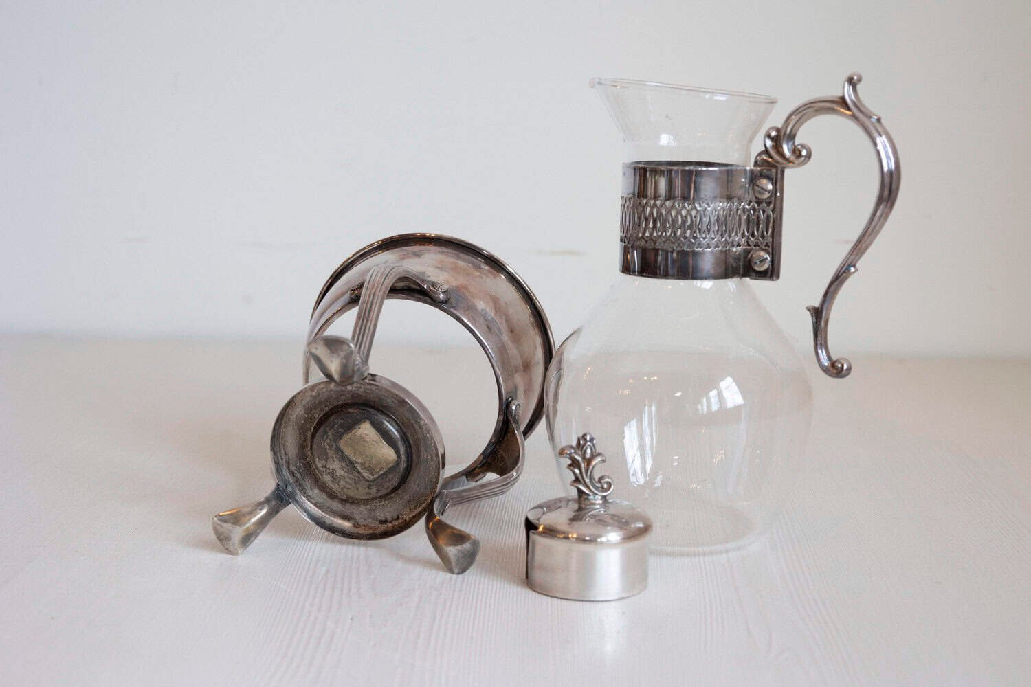 English 20th Century Glass and Silver Coffee Pitcher with Cabriole Legs - JAA