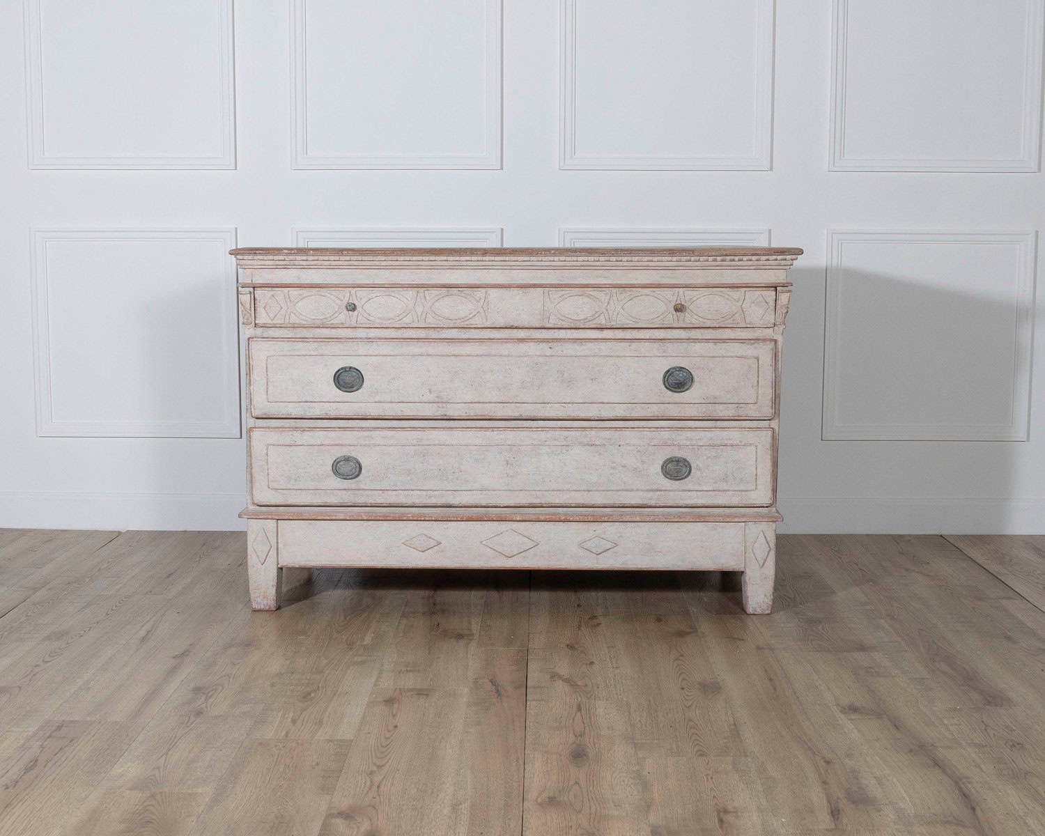 Antique Danish Painted Chest of Drawers in Antique White, Early 19th Century - JAA
