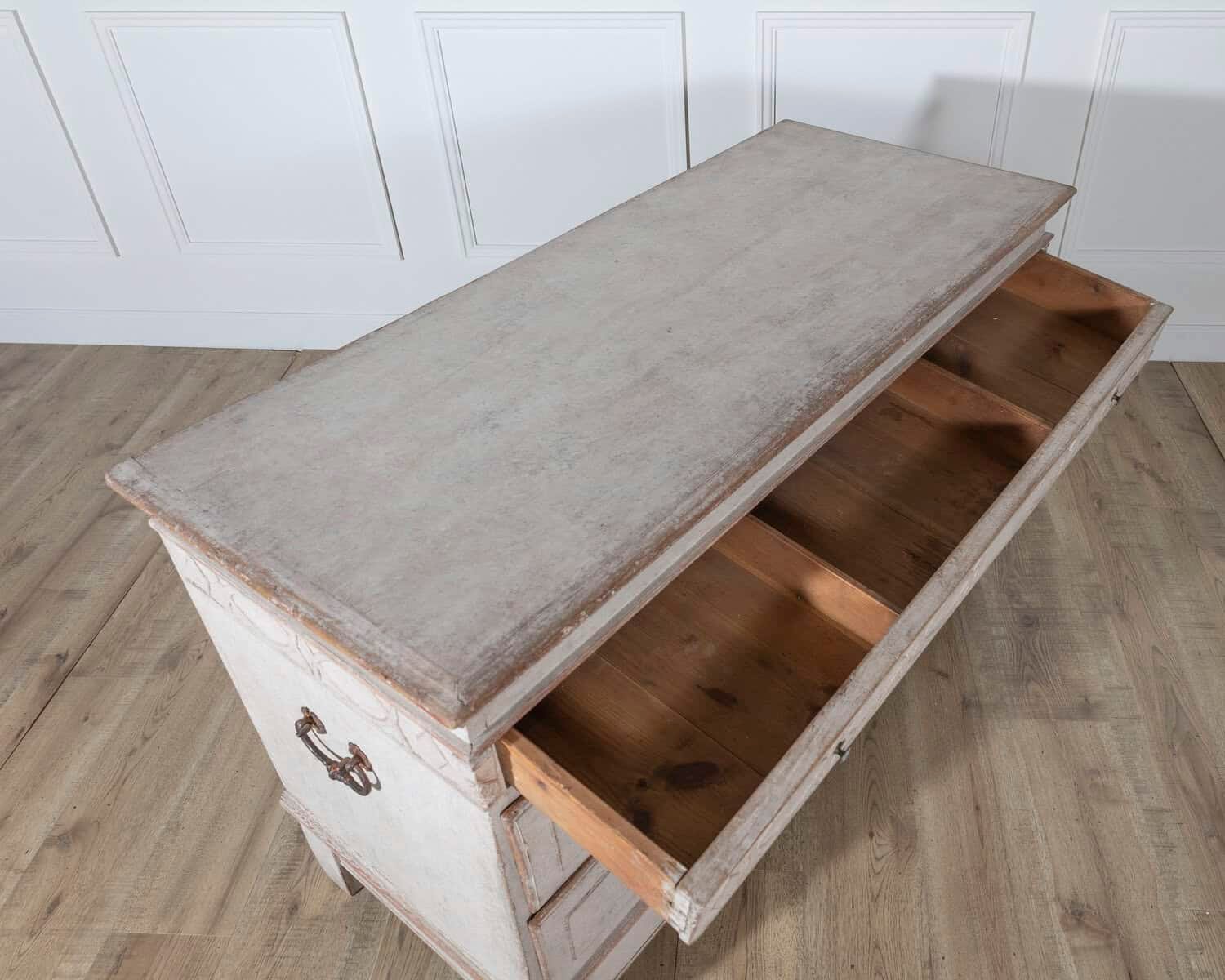 Antique Danish Painted Chest of Drawers in Antique White, Early 19th Century - JAA