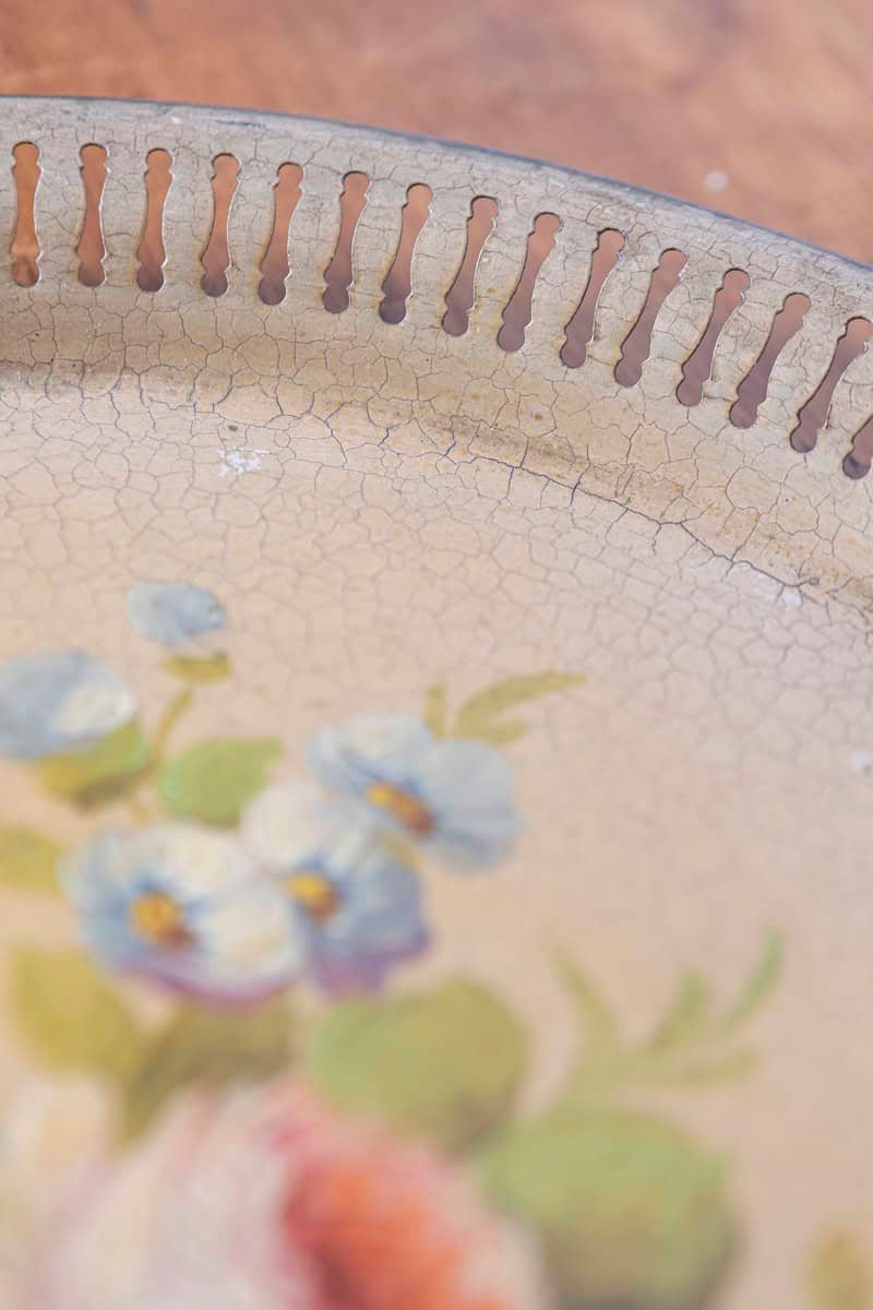 French Early 20th Century Hand-Painted Sheet Metal Tray with Roses on Pale Yellow Ground and Openwork Border - JAA