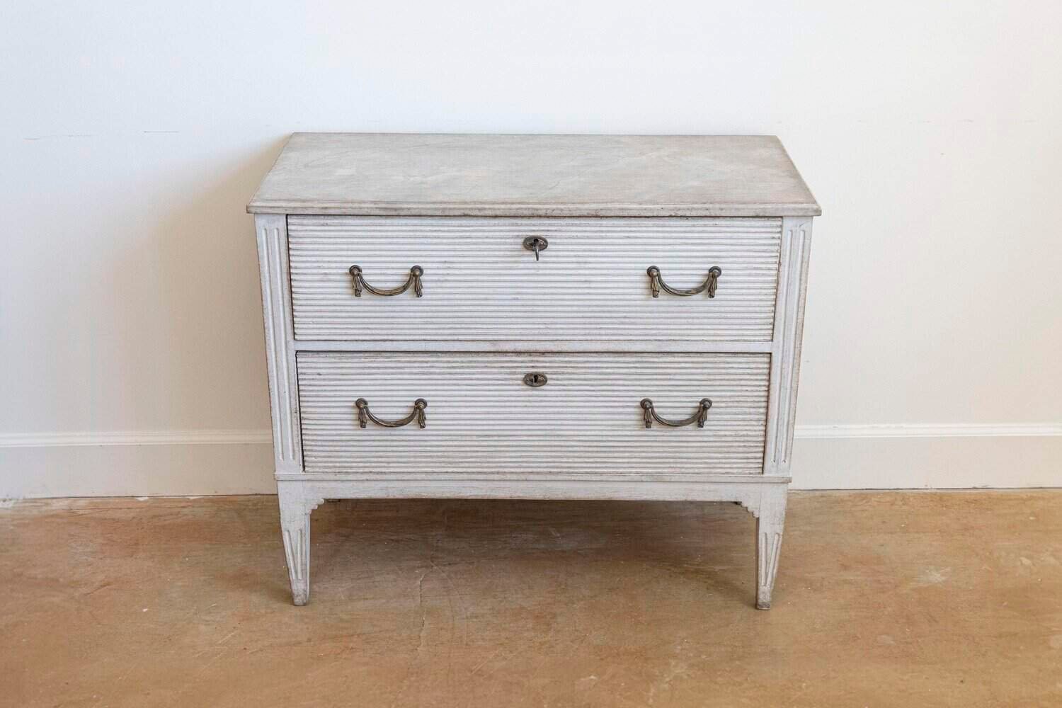 Swedish Gustavian Style 19th Century Painted Wood Chest with Reeded Accents - JAA