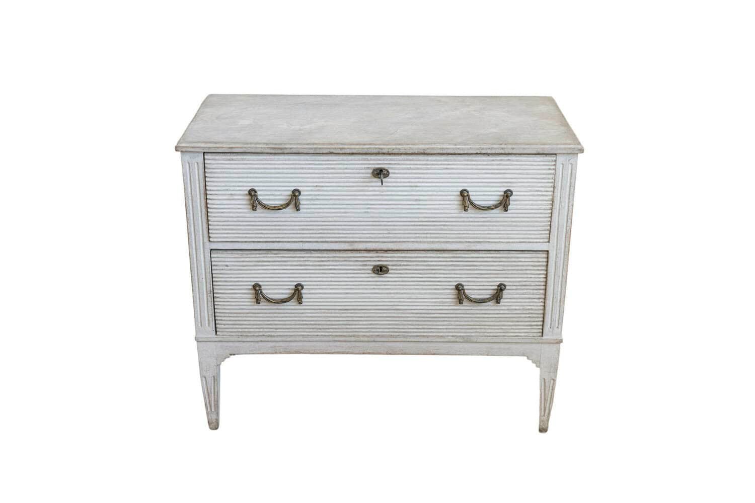 Swedish Gustavian Style 19th Century Painted Wood Chest with Reeded Accents - JAA