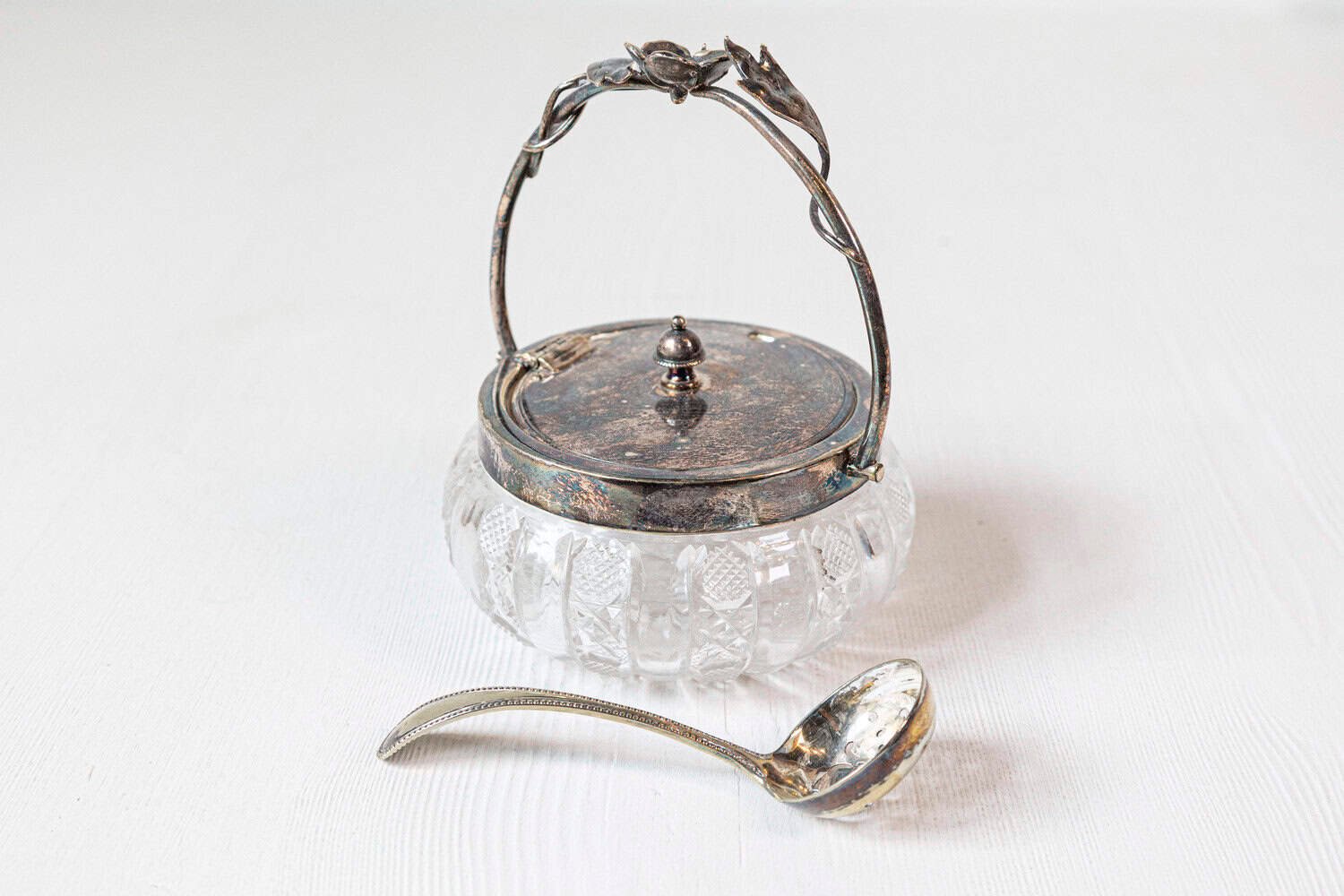 English Early 20th Century Cut Glass and Silver Plate Sugar Bowl - JAA