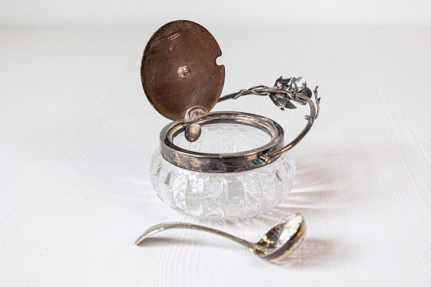 English Early 20th Century Cut Glass and Silver Plate Sugar Bowl - JAA