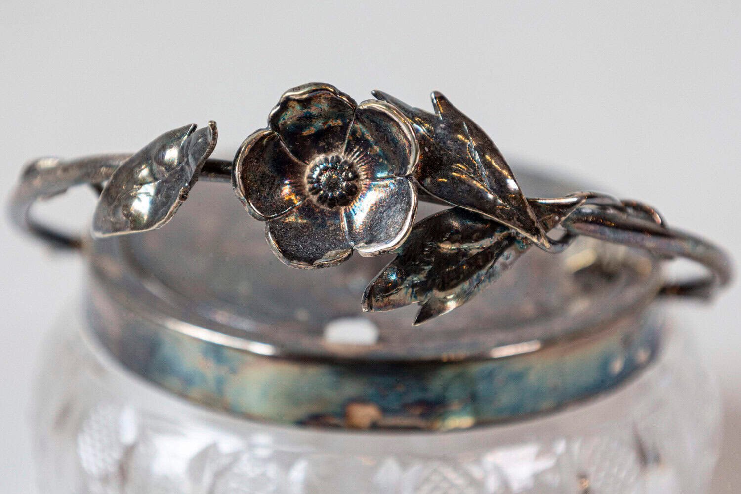 English Early 20th Century Cut Glass and Silver Plate Sugar Bowl - JAA