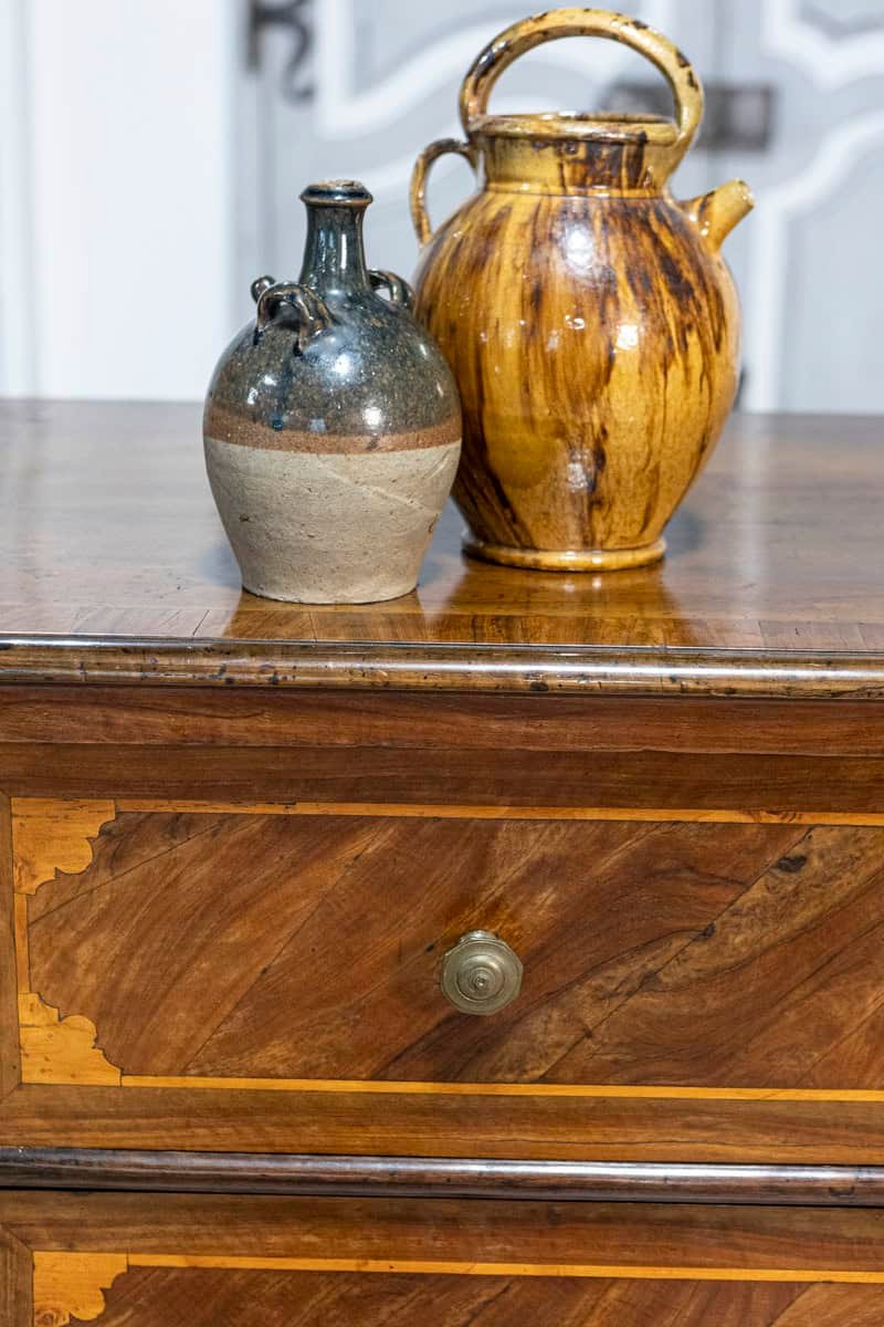 Italian 1690s Walnut and Ash Three-Drawer Commode with Inlaid Décor - JAA