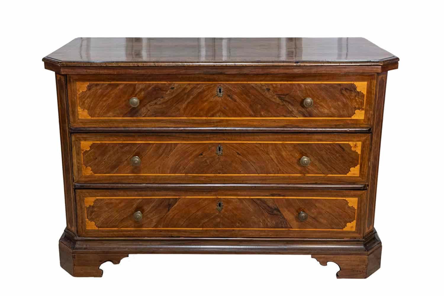 Italian 1690s Walnut and Ash Three-Drawer Commode with Inlaid Décor