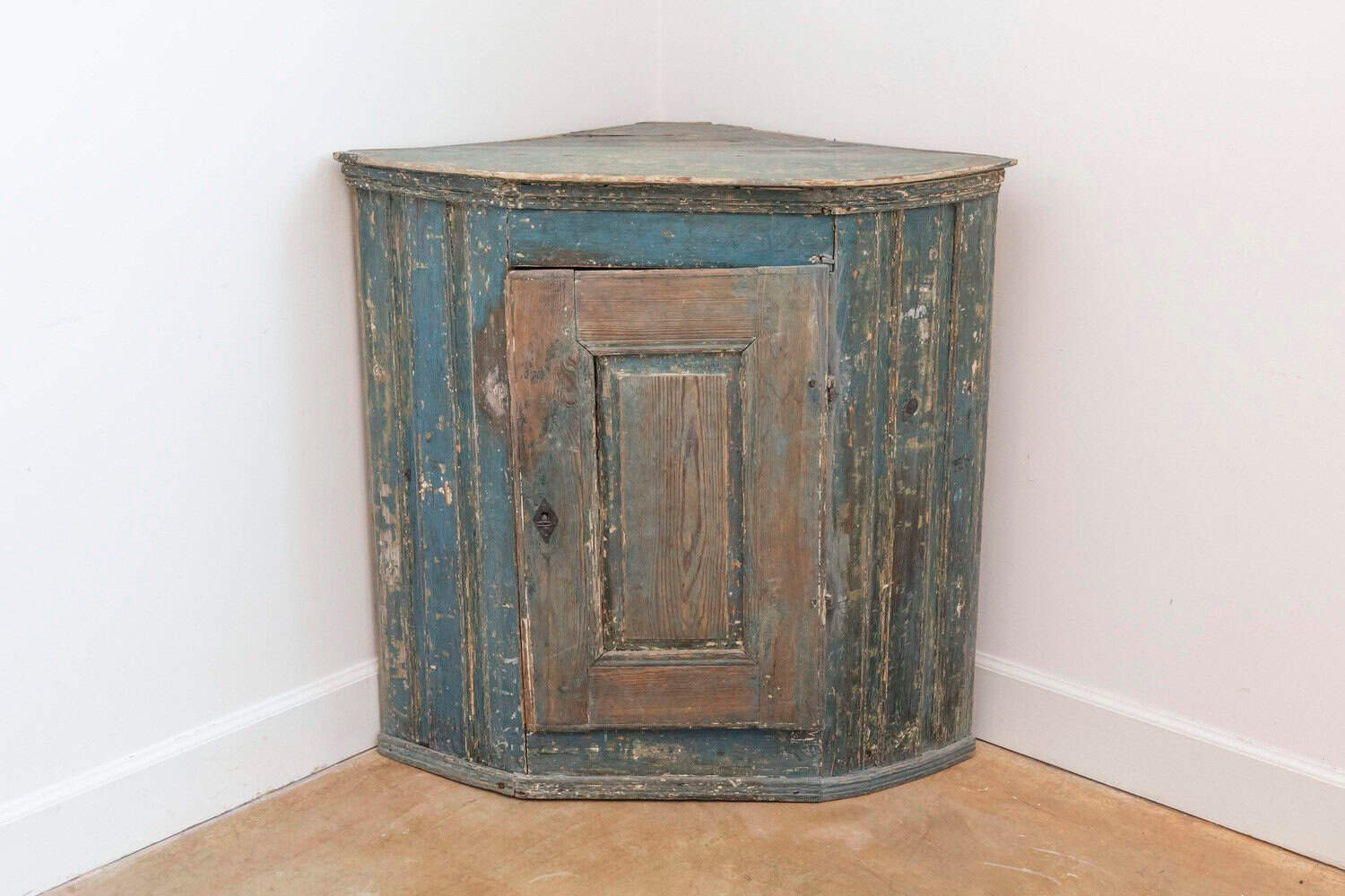 Swedish Gustavian Period 1790s Blue Painted Wall Hanging Corner Cabinet - JAA