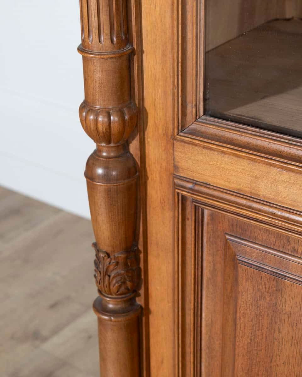 Solid walnut bookcase from the end of the 19th century - JAA