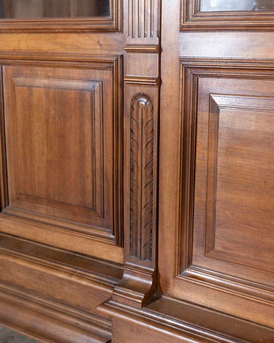 Solid walnut bookcase from the end of the 19th century - JAA