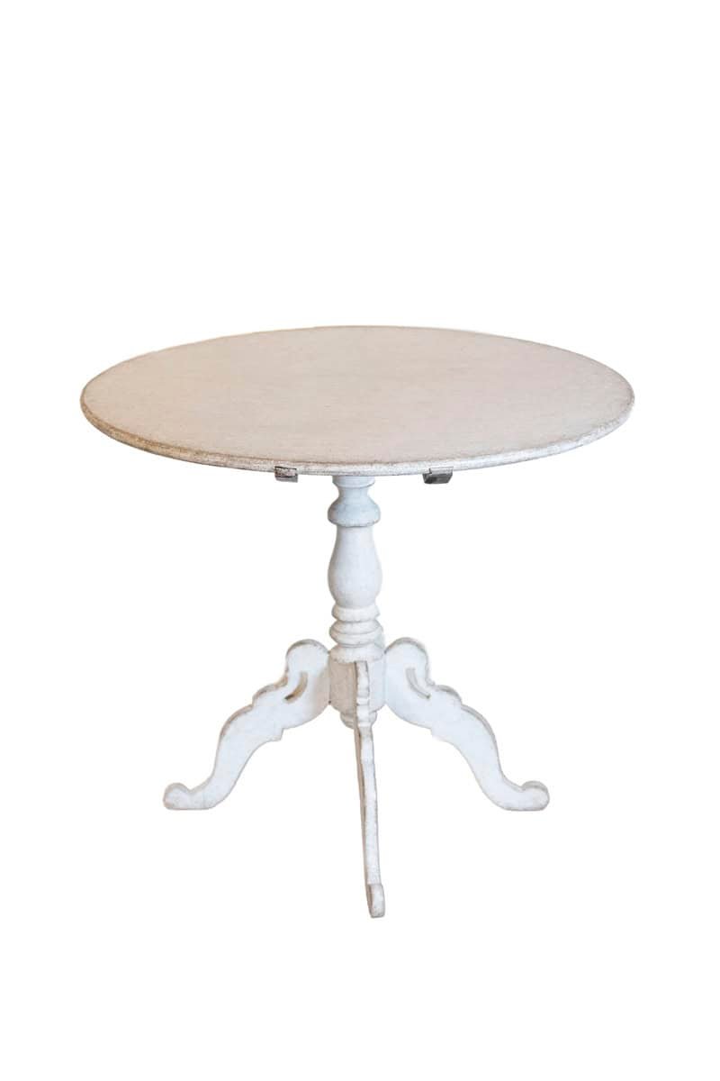 1860s Swedish Light Grey Painted Tilt-Top Table with Round Top and Carved Legs