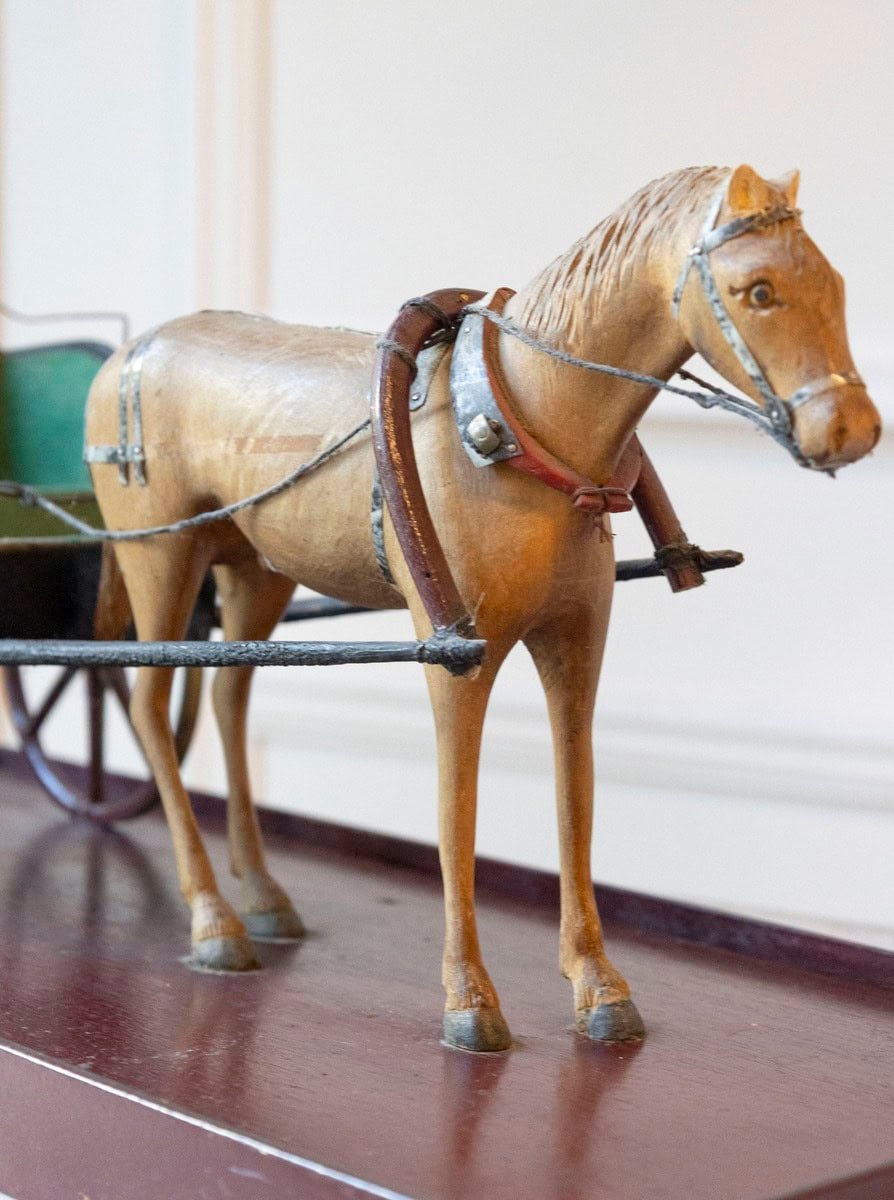 French Early 20th Century Hand-Carved Wooden Horse and Carriage Model with Green Felt-Covered Carriage - JAA