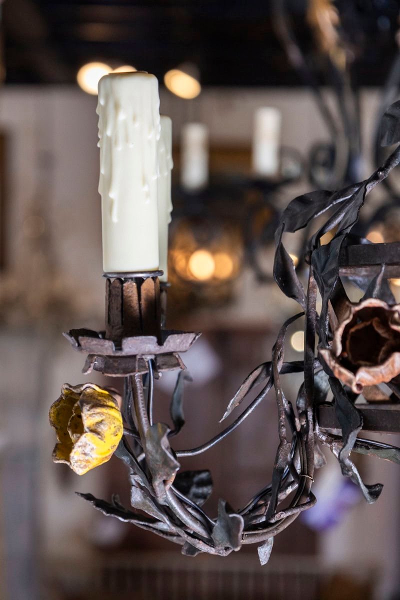 20th Century Italian Tole Floral Chandelier with Painted Leaves and Gilt Accents - JAA