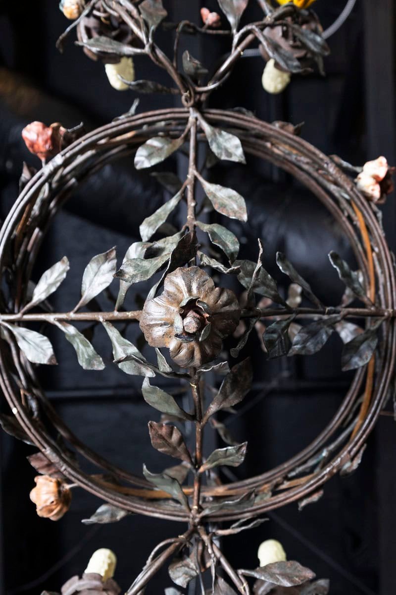 20th Century Italian Tole Floral Chandelier with Painted Leaves and Gilt Accents - JAA