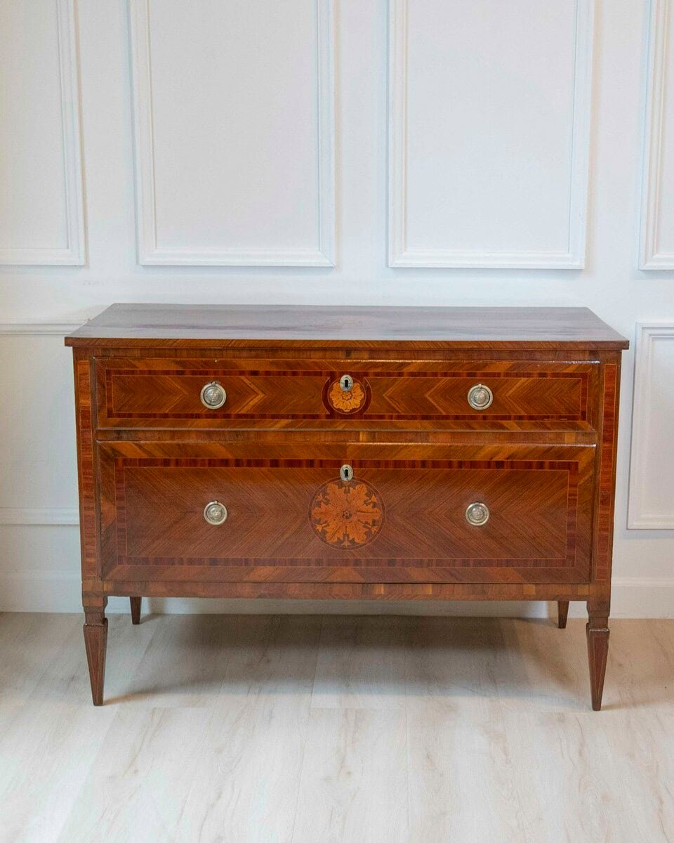 Walnut Chest Of Drawers With Inlays, Original Louis XVI, Late 18th Century - JAA