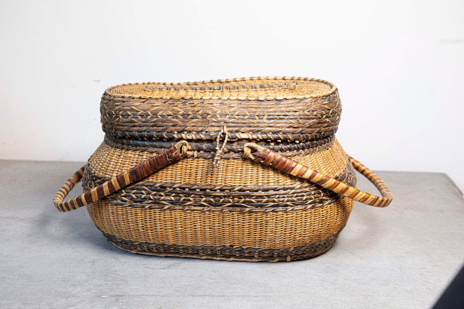 Swedish 1890s Rustic Oval Two-Toned Wicker Basket with Large Handles - JAA