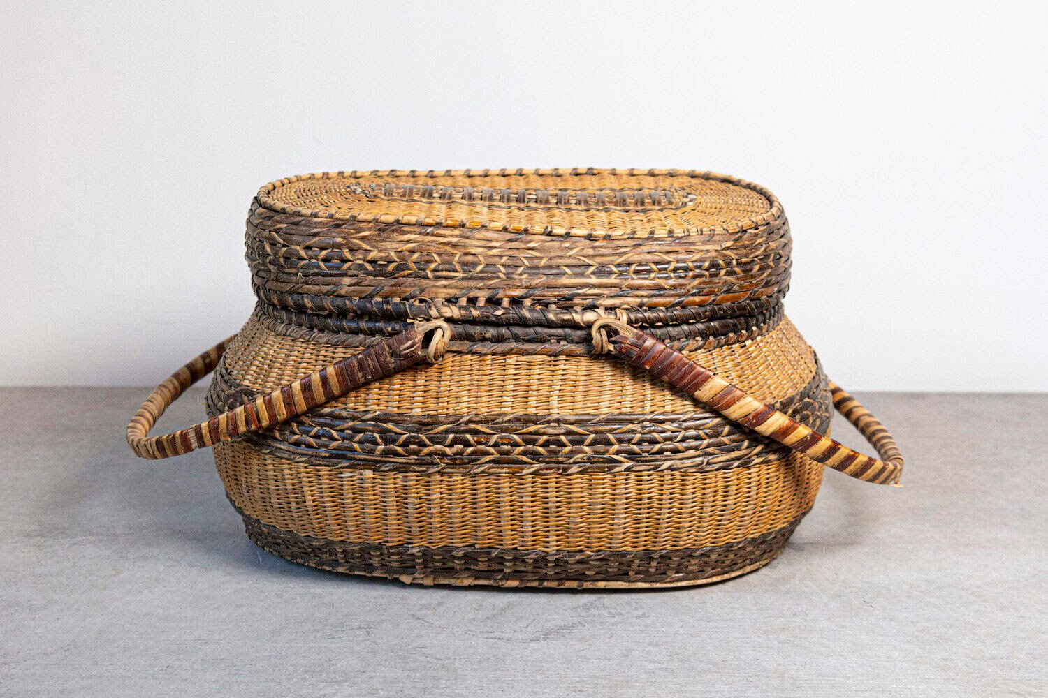 Swedish 1890s Rustic Oval Two-Toned Wicker Basket with Large Handles - JAA