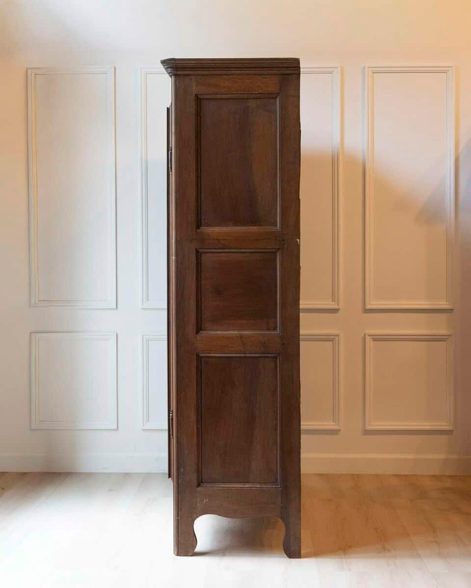 Piedmontese Walnut Armoire, circa 1790 - JAA