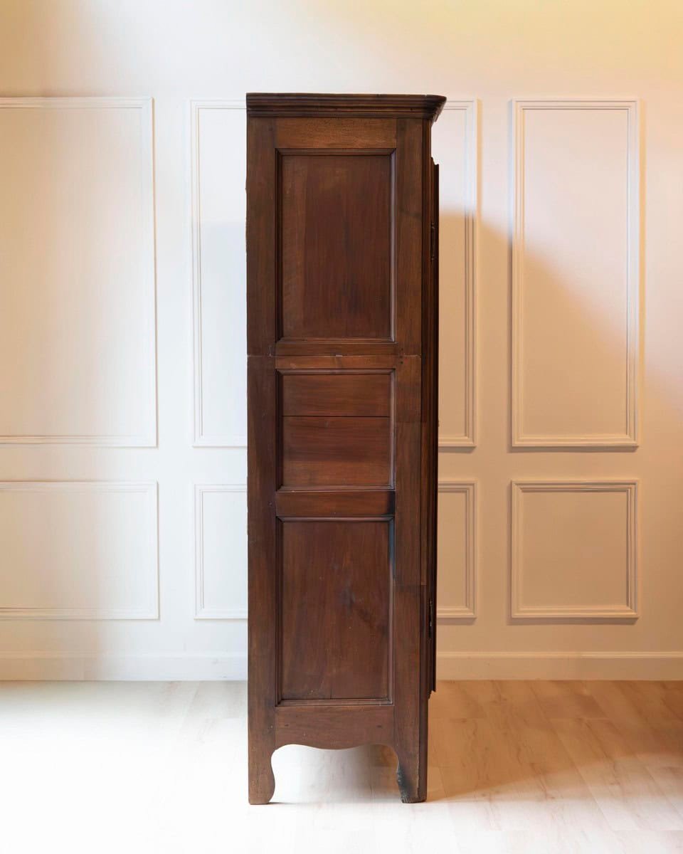 Piedmontese Walnut Armoire, circa 1790 - JAA