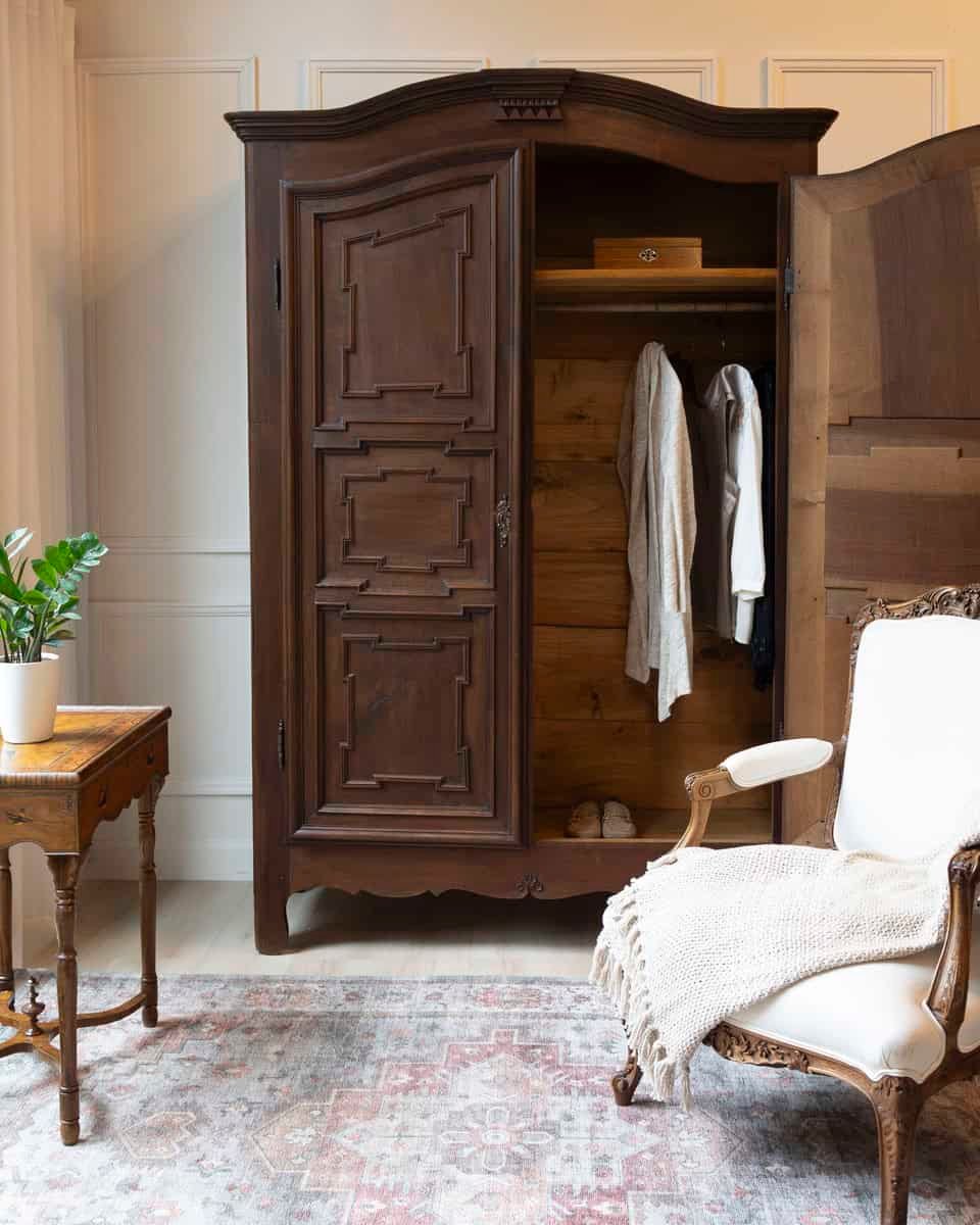 Piedmontese Walnut Armoire, circa 1790 - JAA