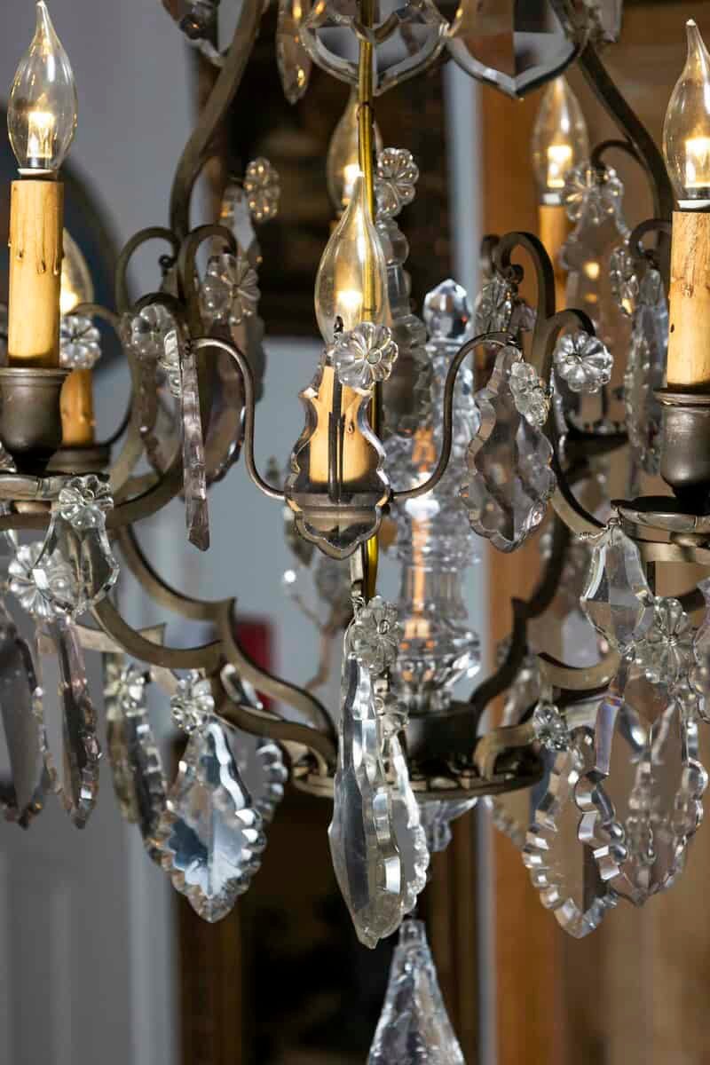 French Louis-Philippe Period 1840s Eight-Light Crystal Chandelier with Finial - JAA