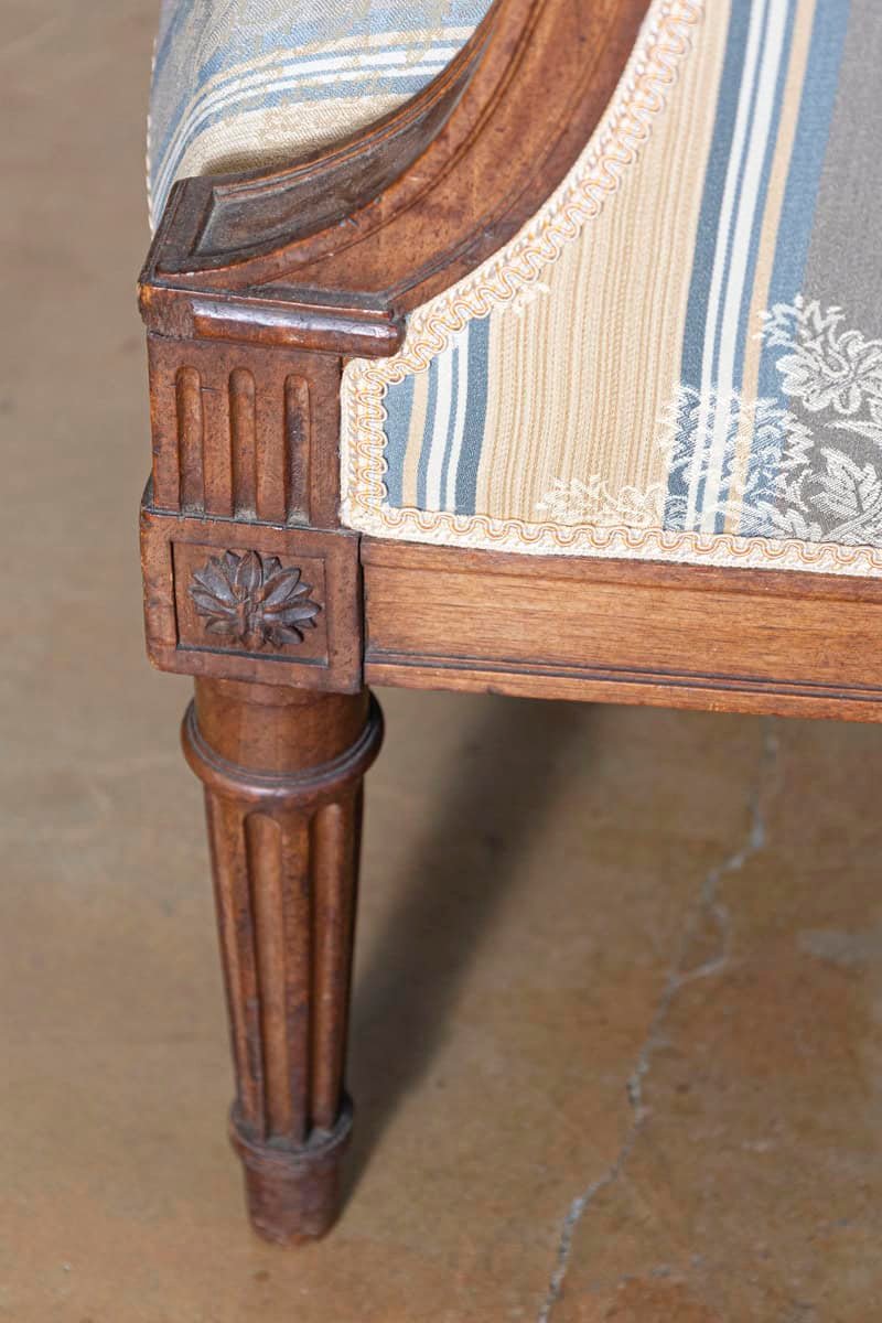 19th Century French Duchesse Brisse - JAA