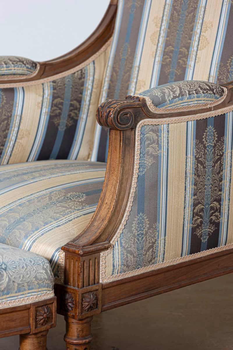 19th Century French Duchesse Brisse - JAA