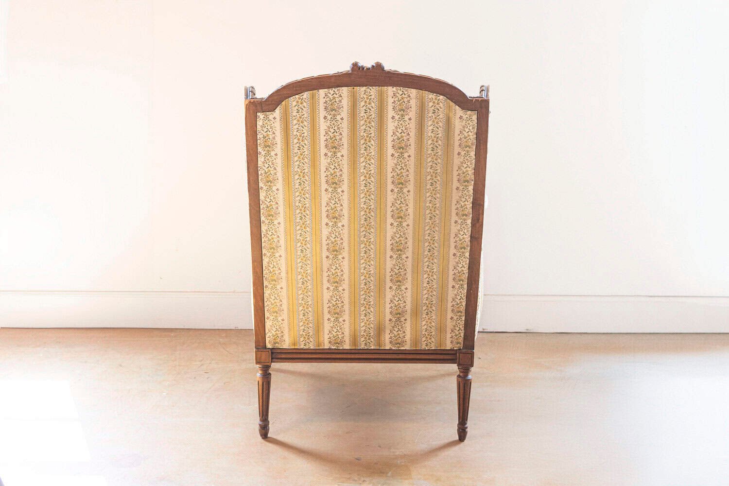 French Louis XVI Style 19th Century Walnut Bergère à Oreilles with Carved Roses - JAA