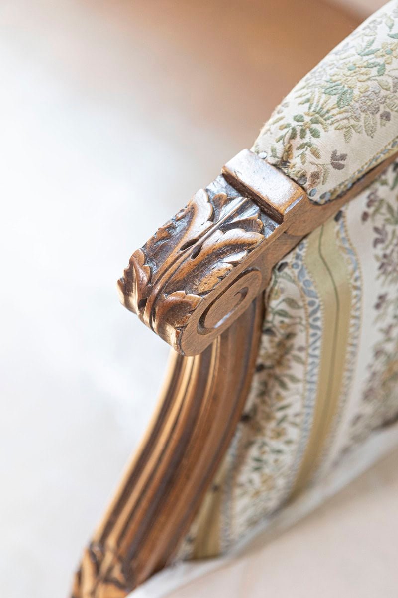 French Louis XVI Style 19th Century Walnut Bergère à Oreilles with Carved Roses - JAA