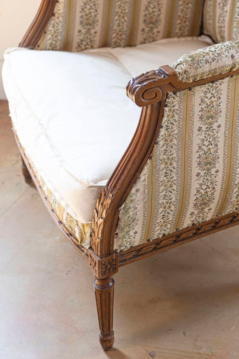 French Louis XVI Style 19th Century Walnut Bergère à Oreilles with Carved Roses - JAA