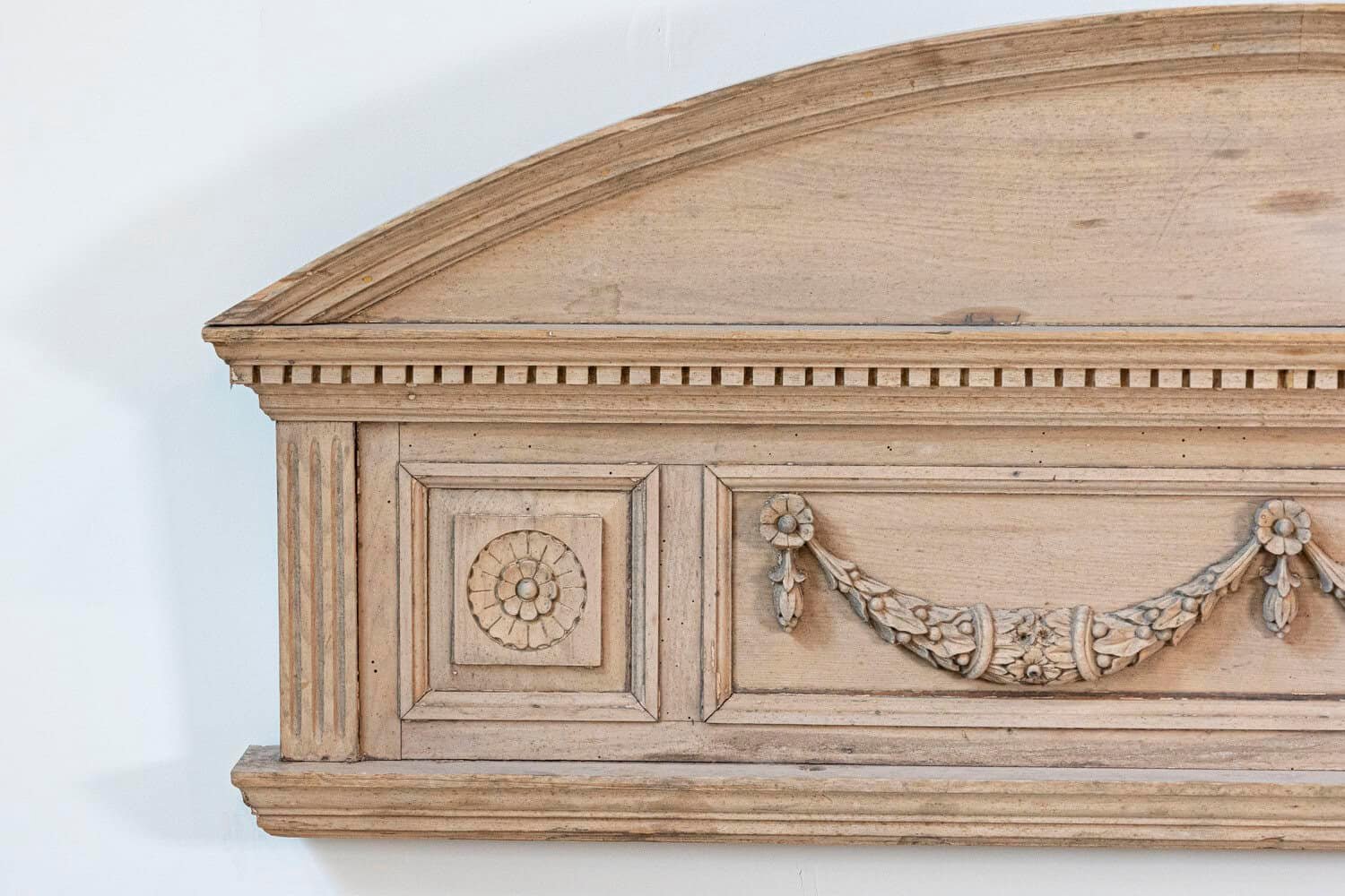 Pair of English Neoclassical Style 1850s Carved Pine Overdoors with Swag Motifs - JAA