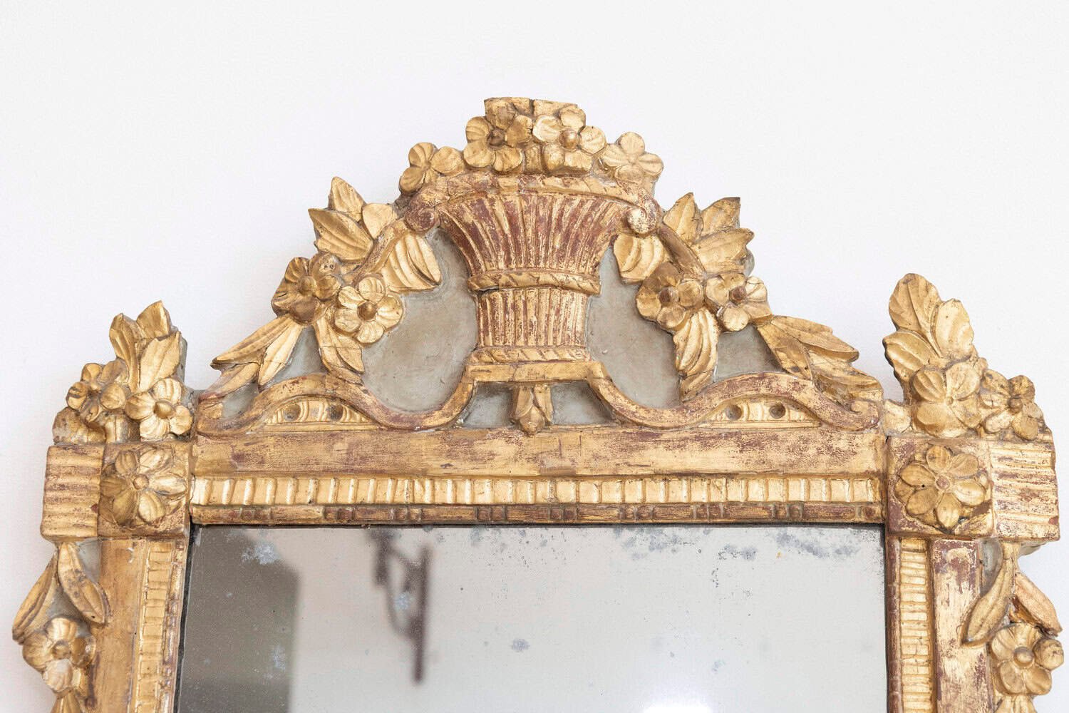 French Louis XVI 18th Century Giltwood Mirror with Carved Bouquet of Flowers - JAA