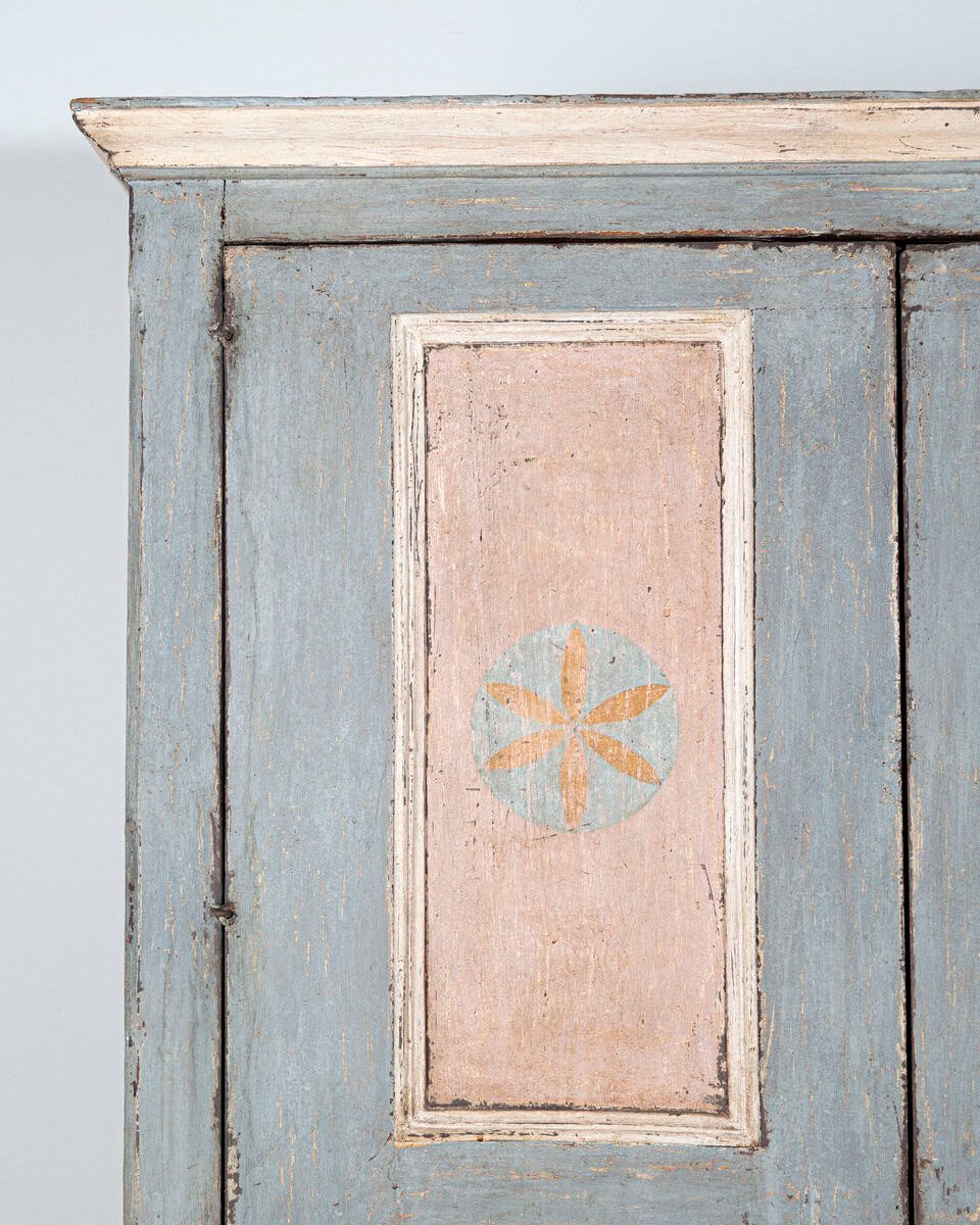 Italian 19th Century Painted Chestnut Cabinet with Light Blue and Dusty Rose Finish - JAA