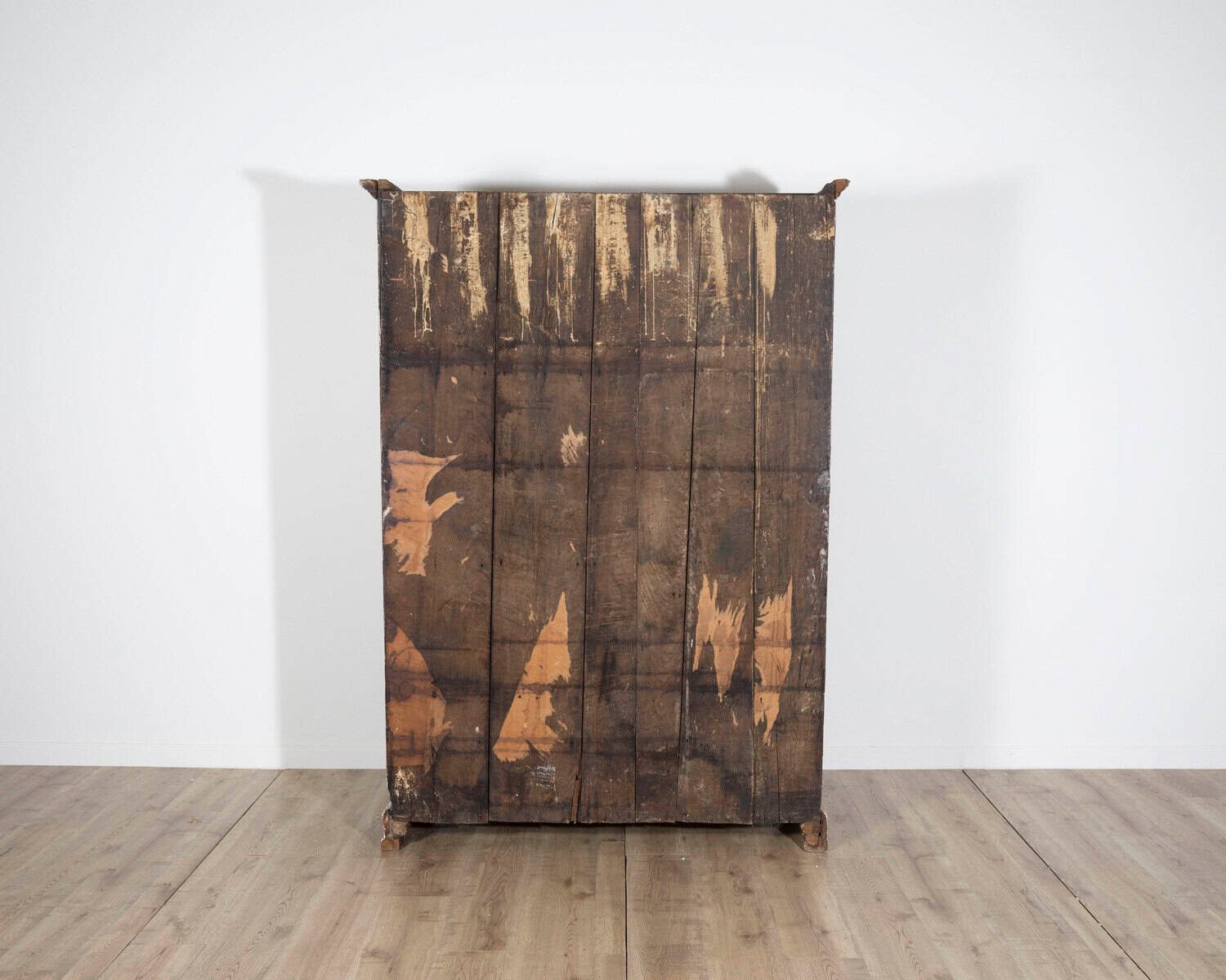 Italian 19th Century Painted Chestnut Cabinet with Light Blue and Dusty Rose Finish - JAA