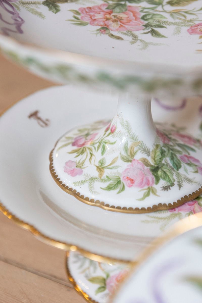 English 20th Century Porcelain Compote with Pink Flowers, Purple Ribbons and Gilt Trim - JAA